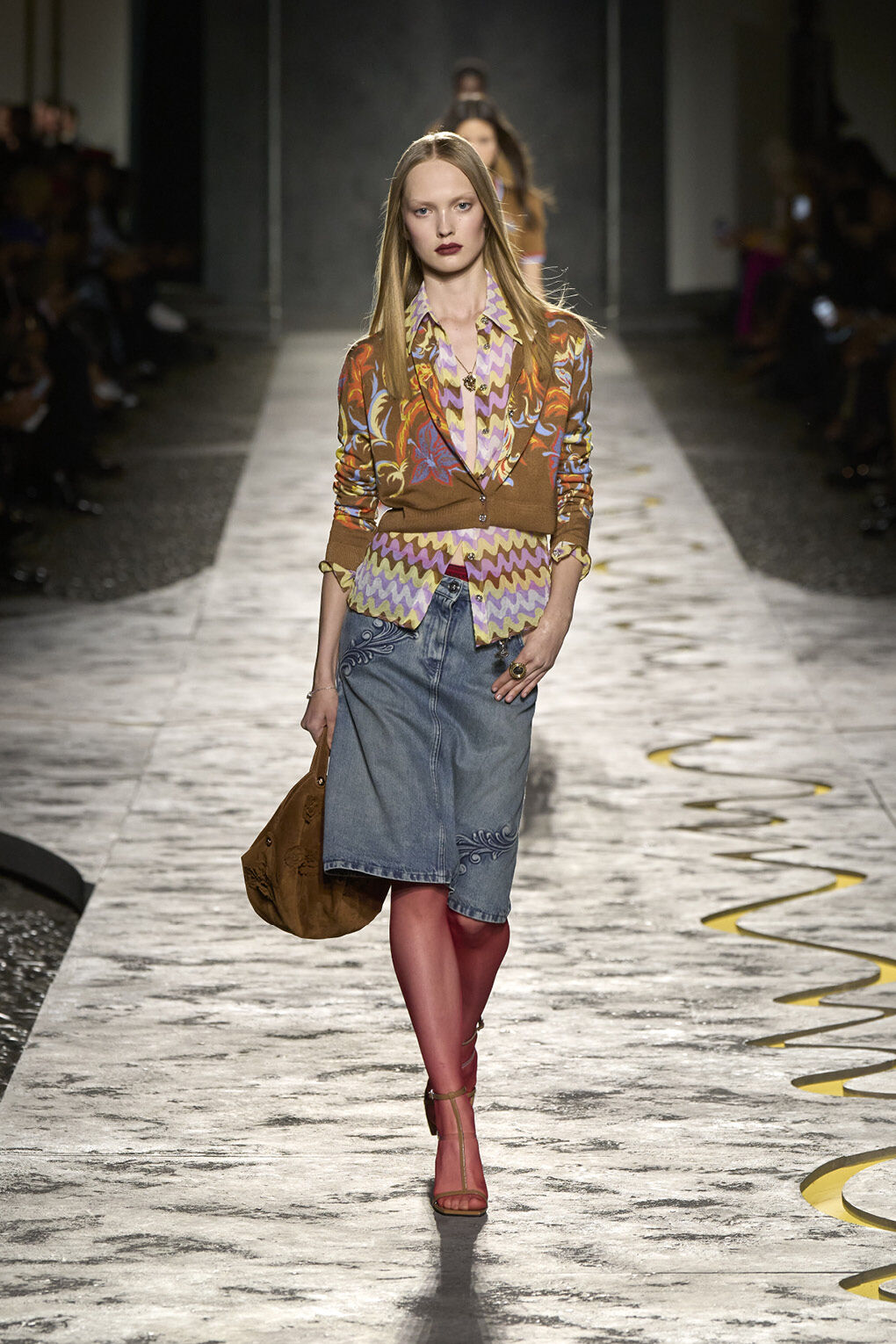 2025年春夏コレクション | Versace 日本