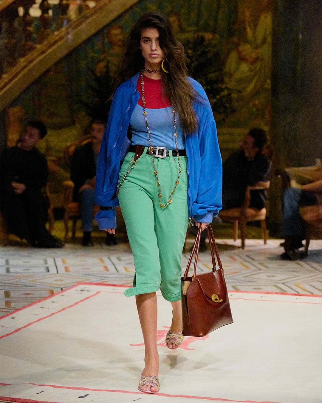 Fashion Shows | ヴェルサーチェ 日本