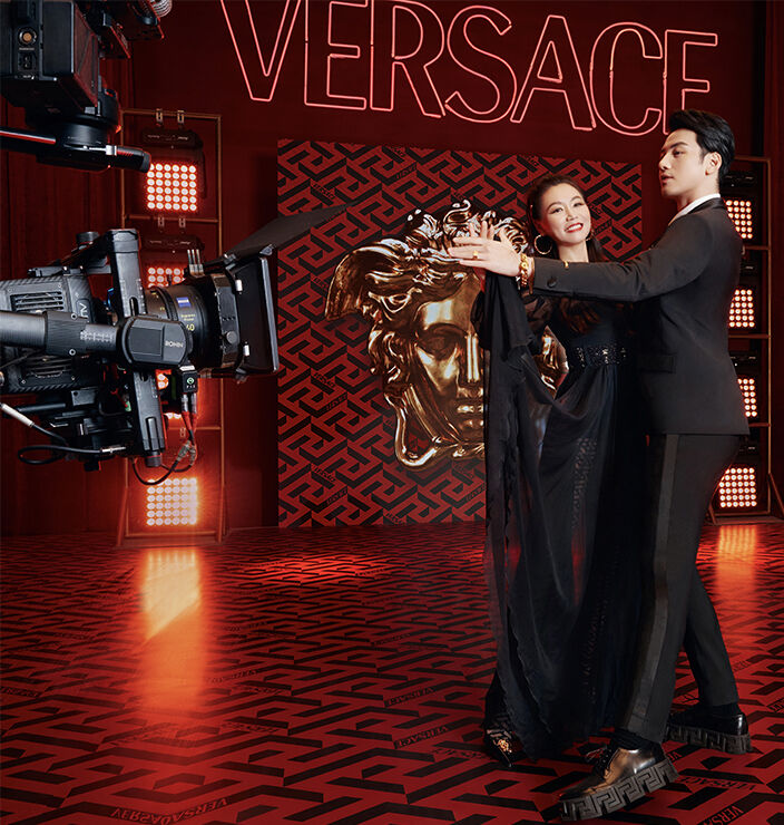楽天市場】【アパレル】VERSACE ヴェルサーチ COLLECTION