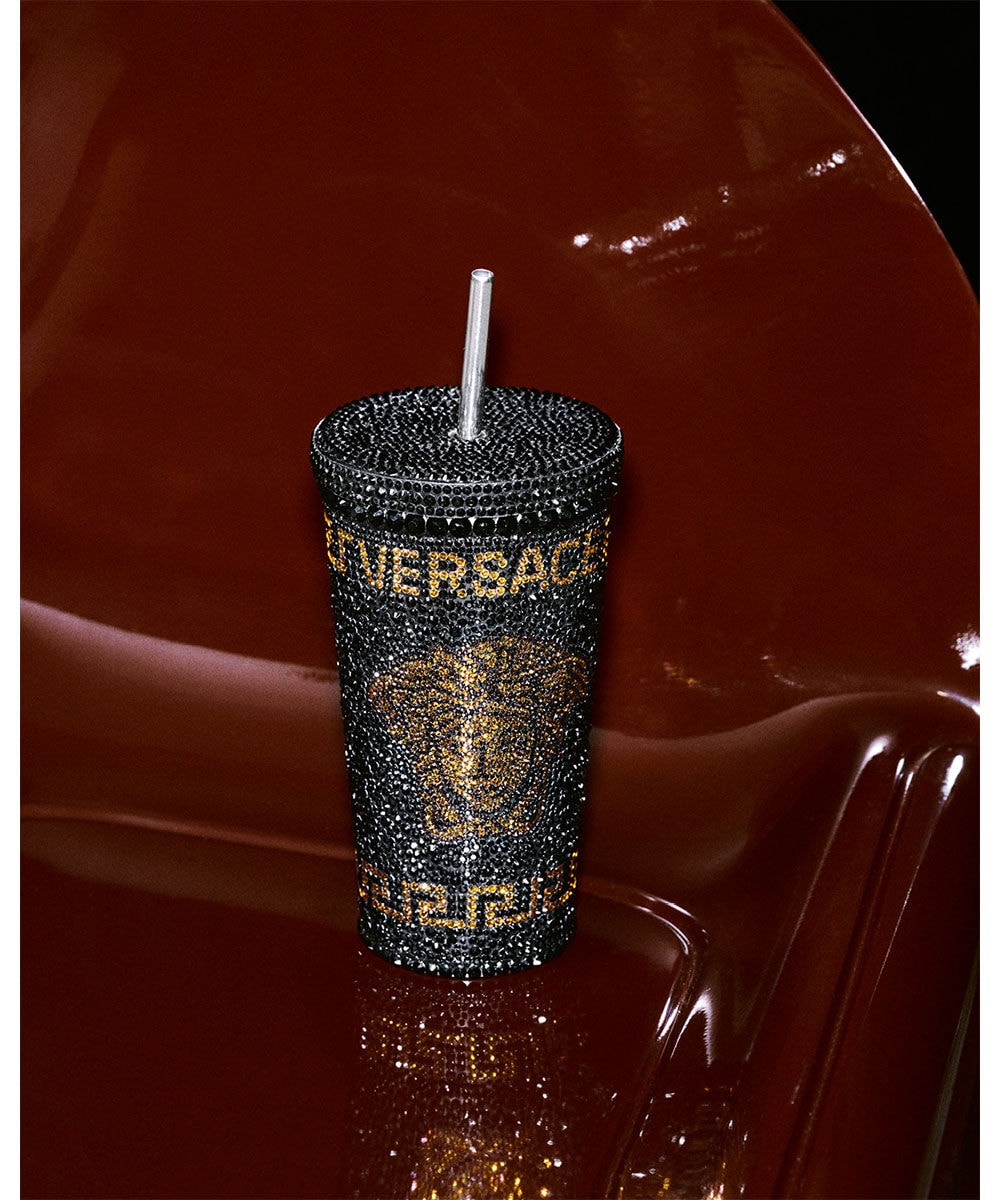 VERSACE　ヴェルサーチェ　アイ♡バロック　デュベカバー　美品 VERSACE ヴェルサーチェ アイ♡バロック デュベカバー 美品 VERSACE