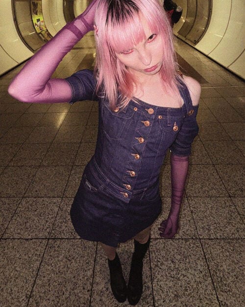 Versace Jeans Couture: デニム 2024年春夏コレクション