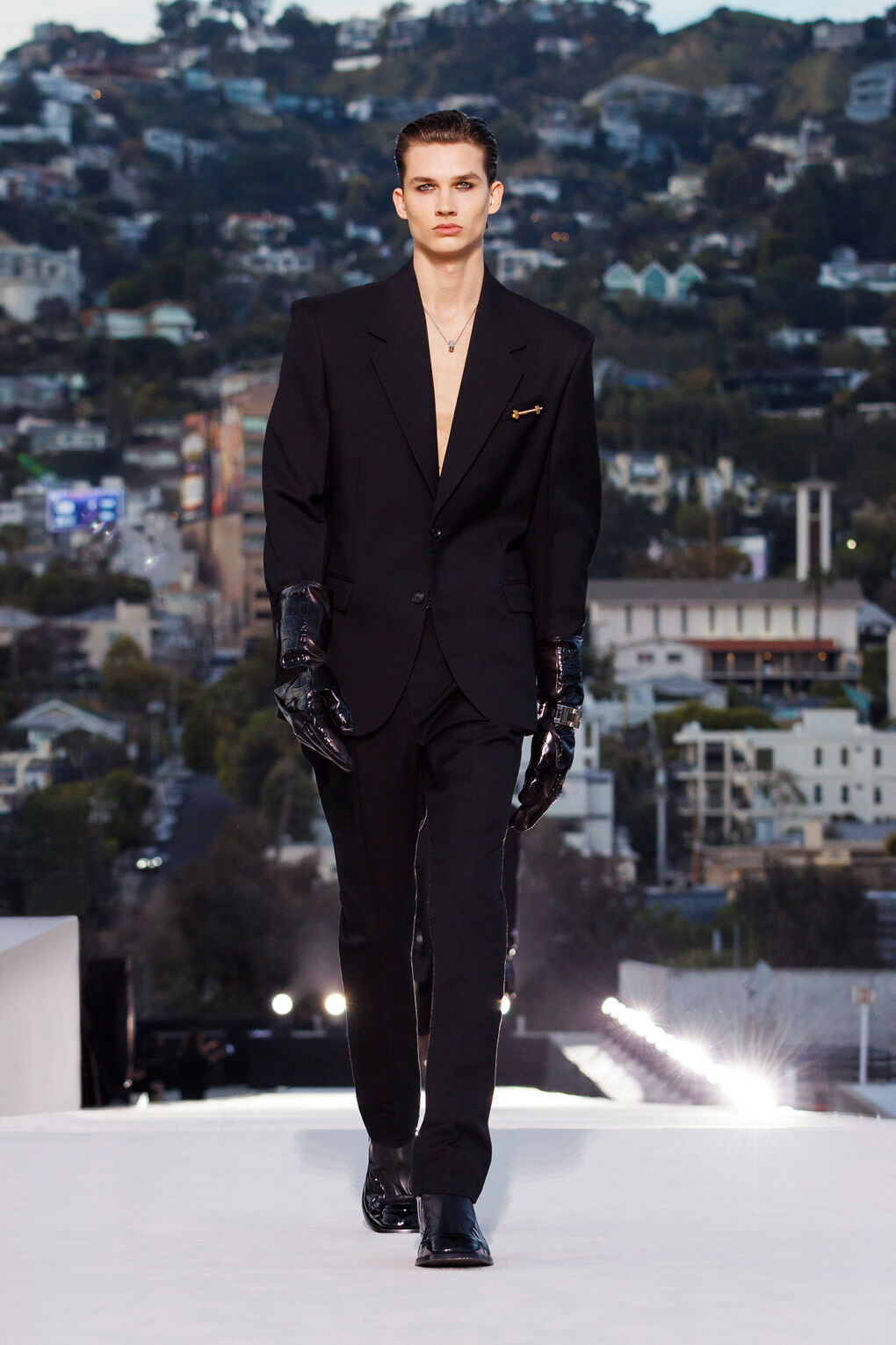 【希望者のみラッピング無料】 2023年秋冬コレクション | Versace INT スーツ・フォーマル・ドレス