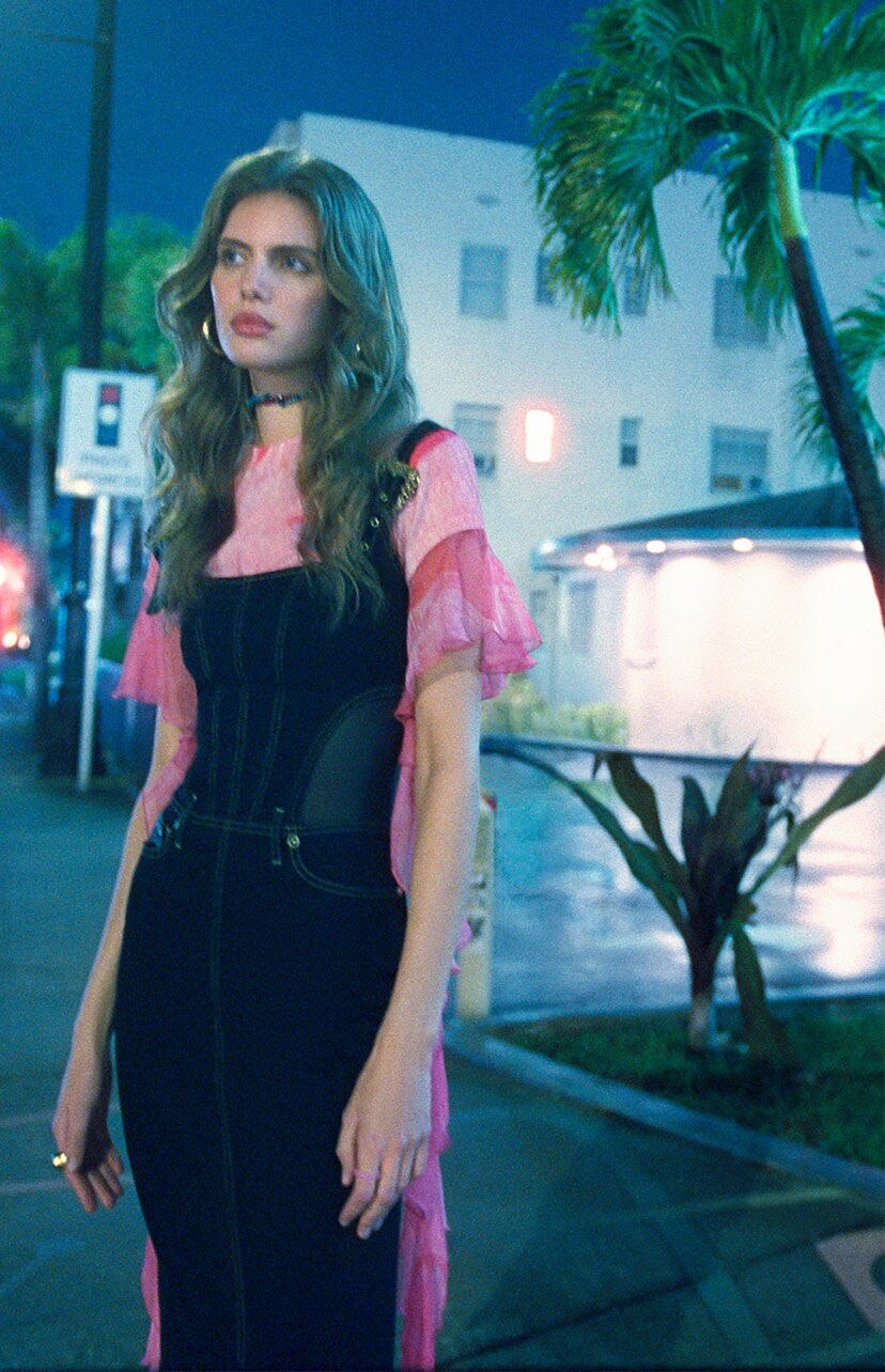 ヴェルサーチ ジーンズクチュールVERSACE JEANS COUTURE バスト