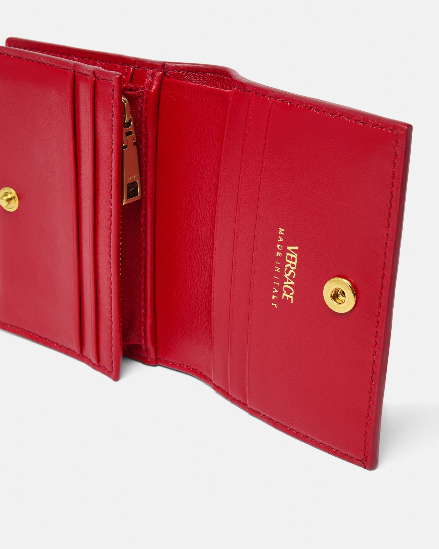 新品VERSACE ヴェルサーチ 二つ折り財布 レッド　キルティング　メドューサ 新品正規VERSACE ボタン2つ折り財布 メデューサ ナッパキルティング