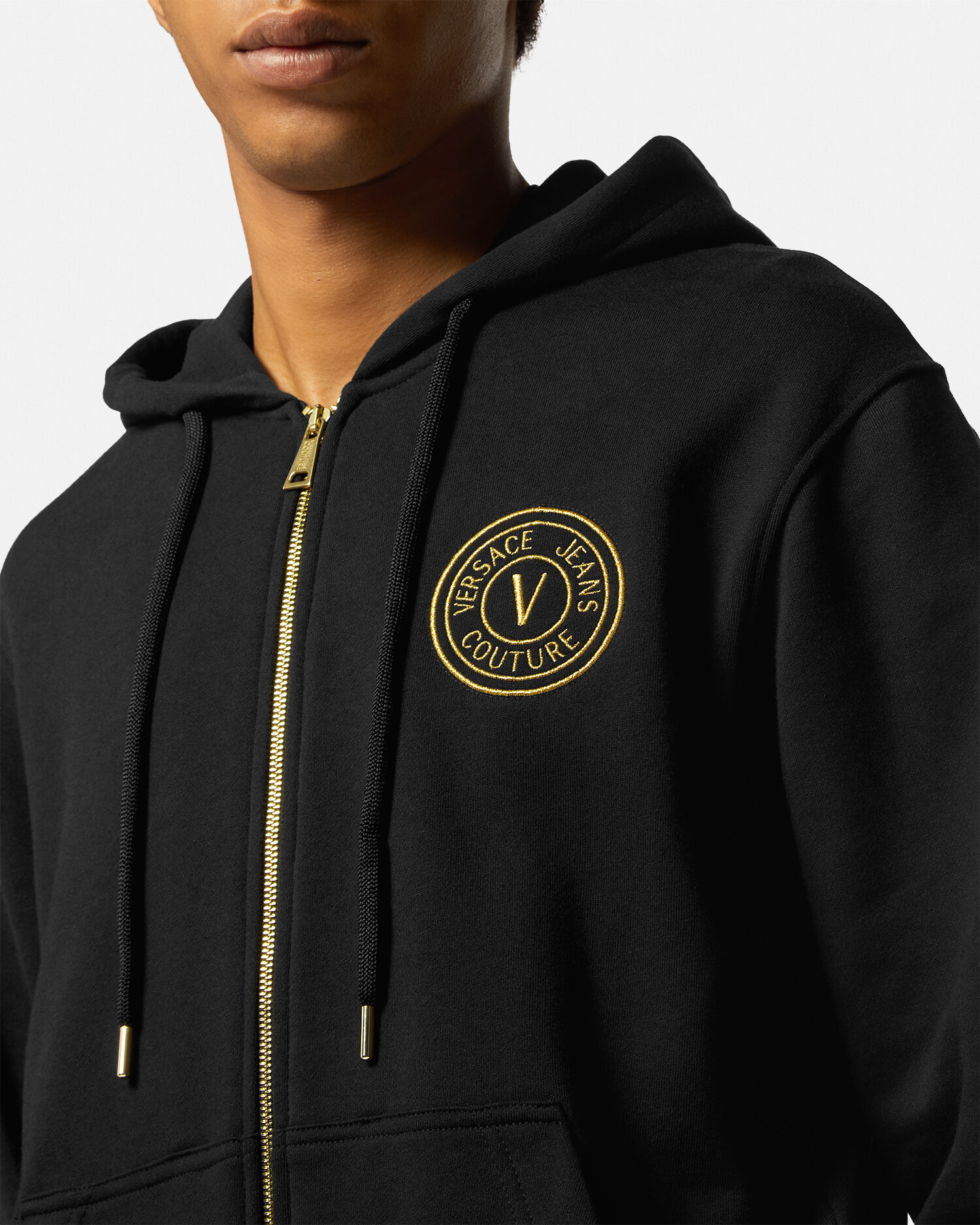 VERSACE JEANS COUTURE スウェットシャツ ロゴ フーディ Versace Jeans Couture Logo Sweatshirt | italist