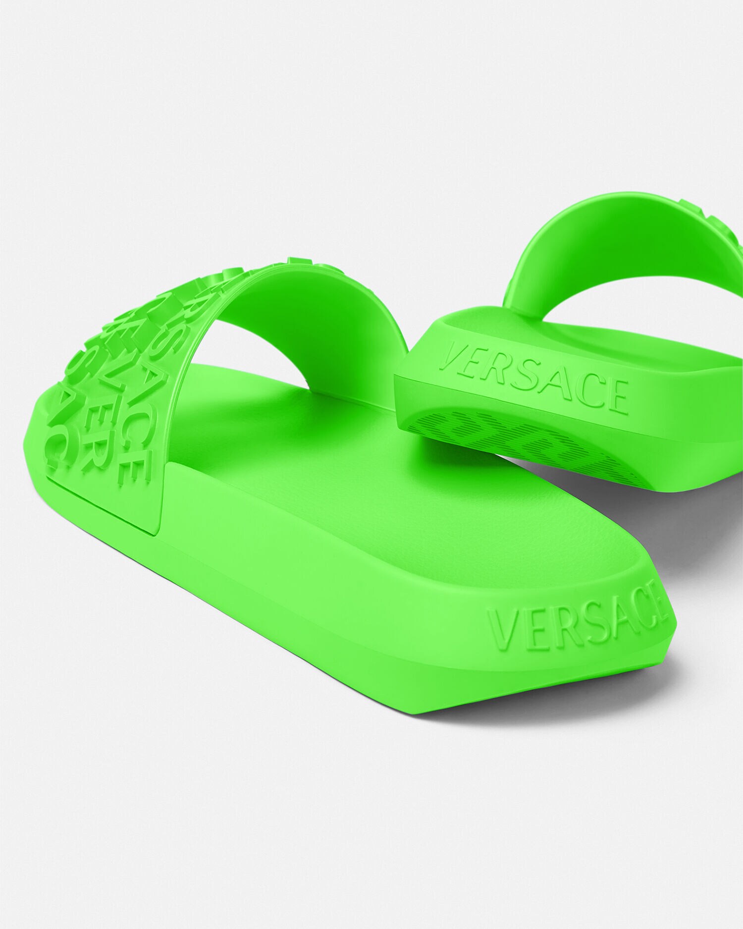 ヴェルサーチェ オールオーバー スライダーサンダル