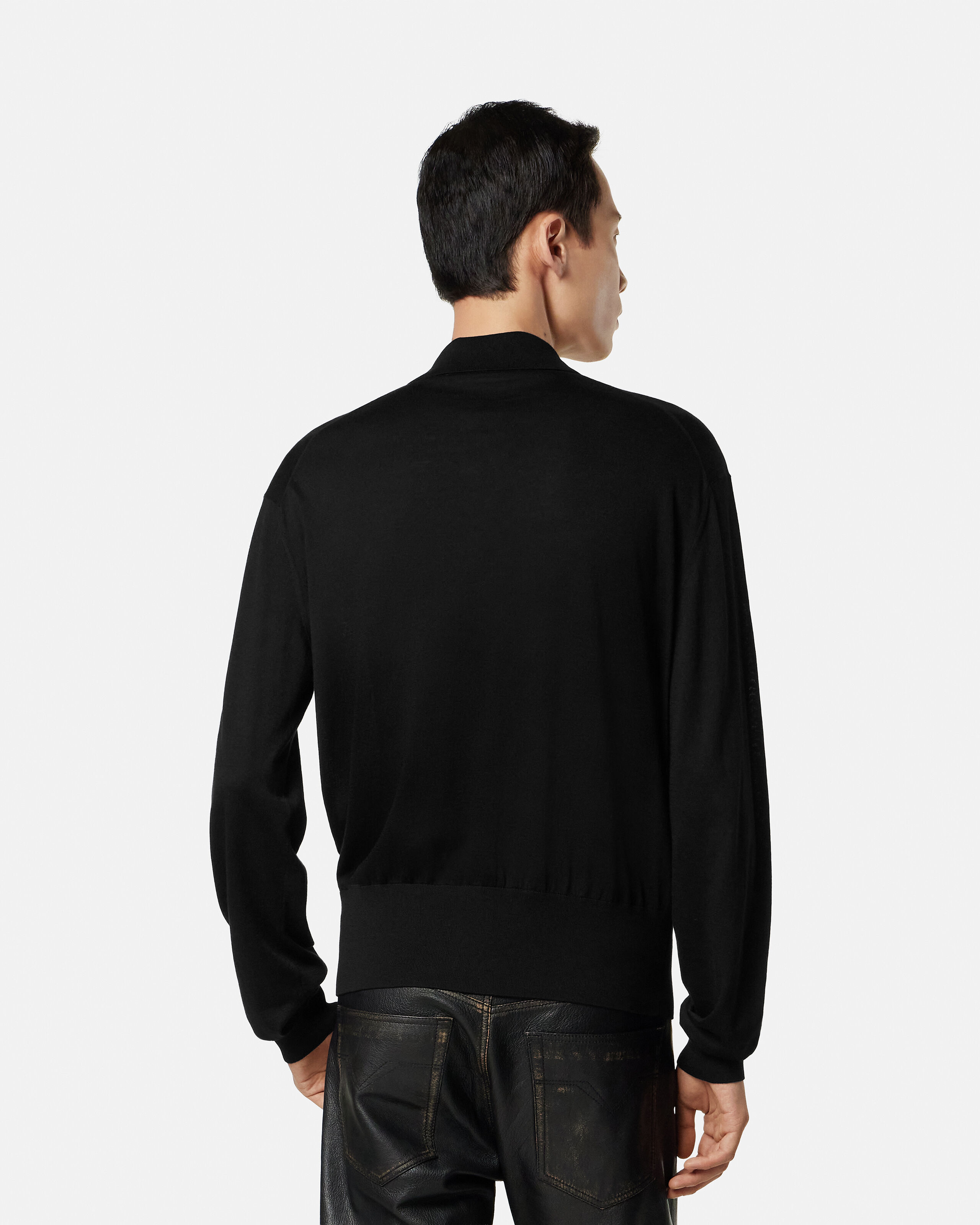 【VERSACESPORTS】ニット長袖カーディガン シルクコットン ニット ポロ カーディガン ブラック | VERSACE JP