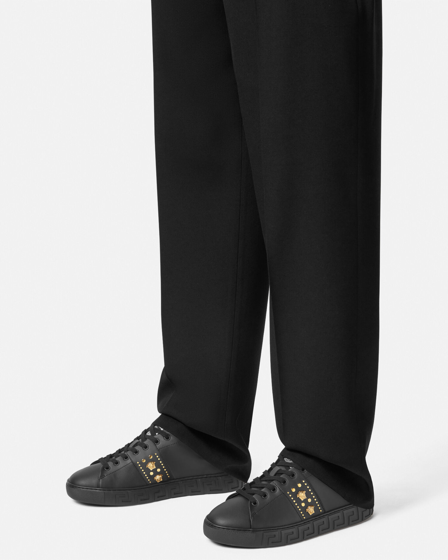 グレカ 装飾付き ナイロン スニーカー ブラック,ゴールド | VERSACE JP