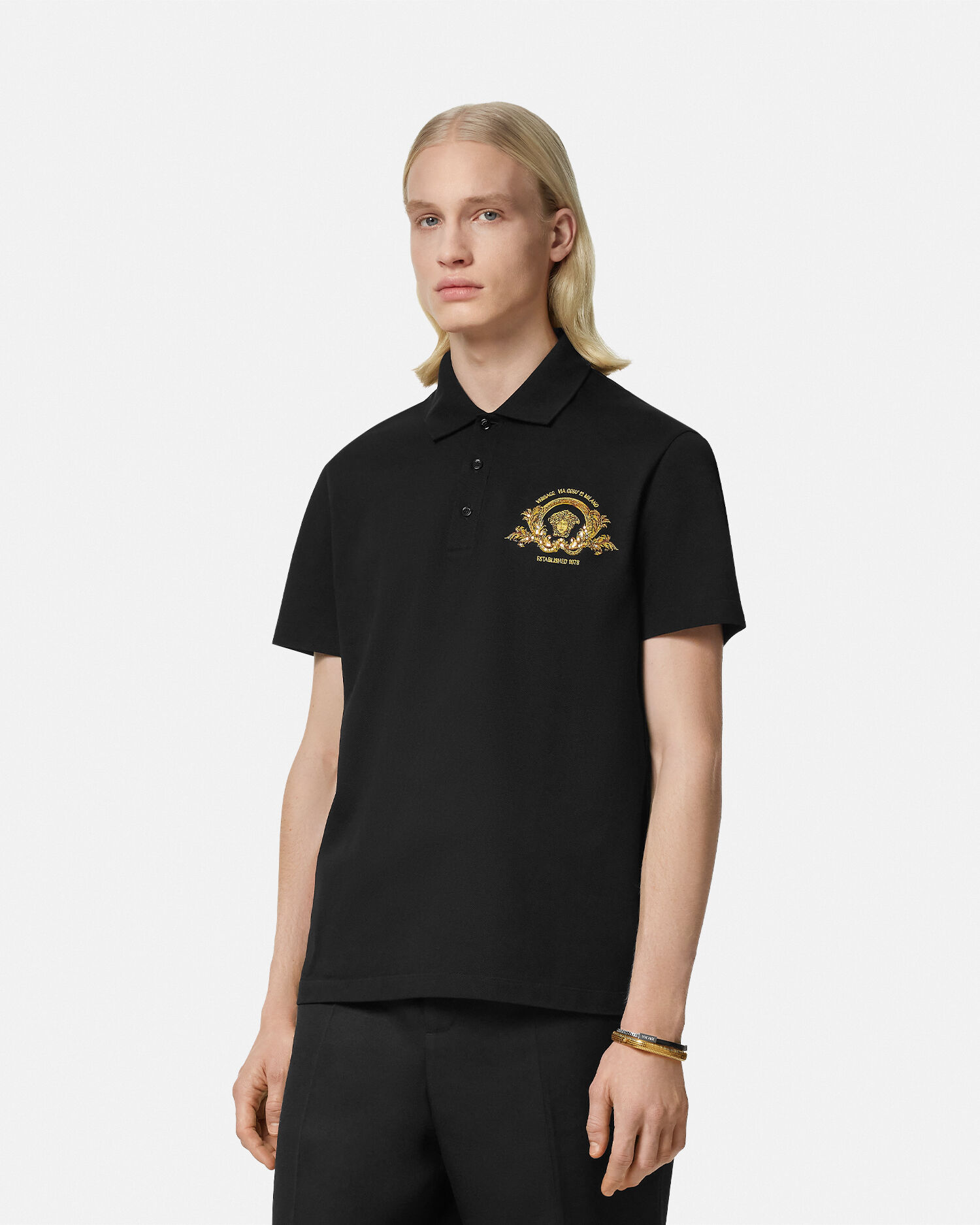 刺繍入り クーペ ブラゾン ポロシャツ ブラック | VERSACE JP