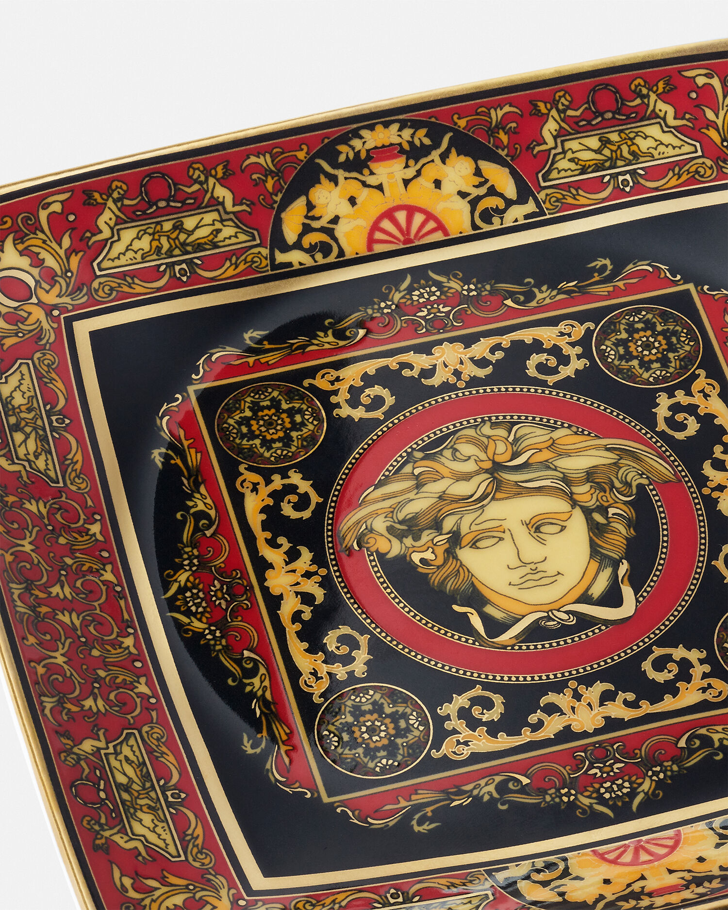 メドゥーサ レッド スクエア プレート 12 cm プリント | VERSACE JP メドゥーサ レッド スクエア プレート 12 cm プリント | VERSACE JP