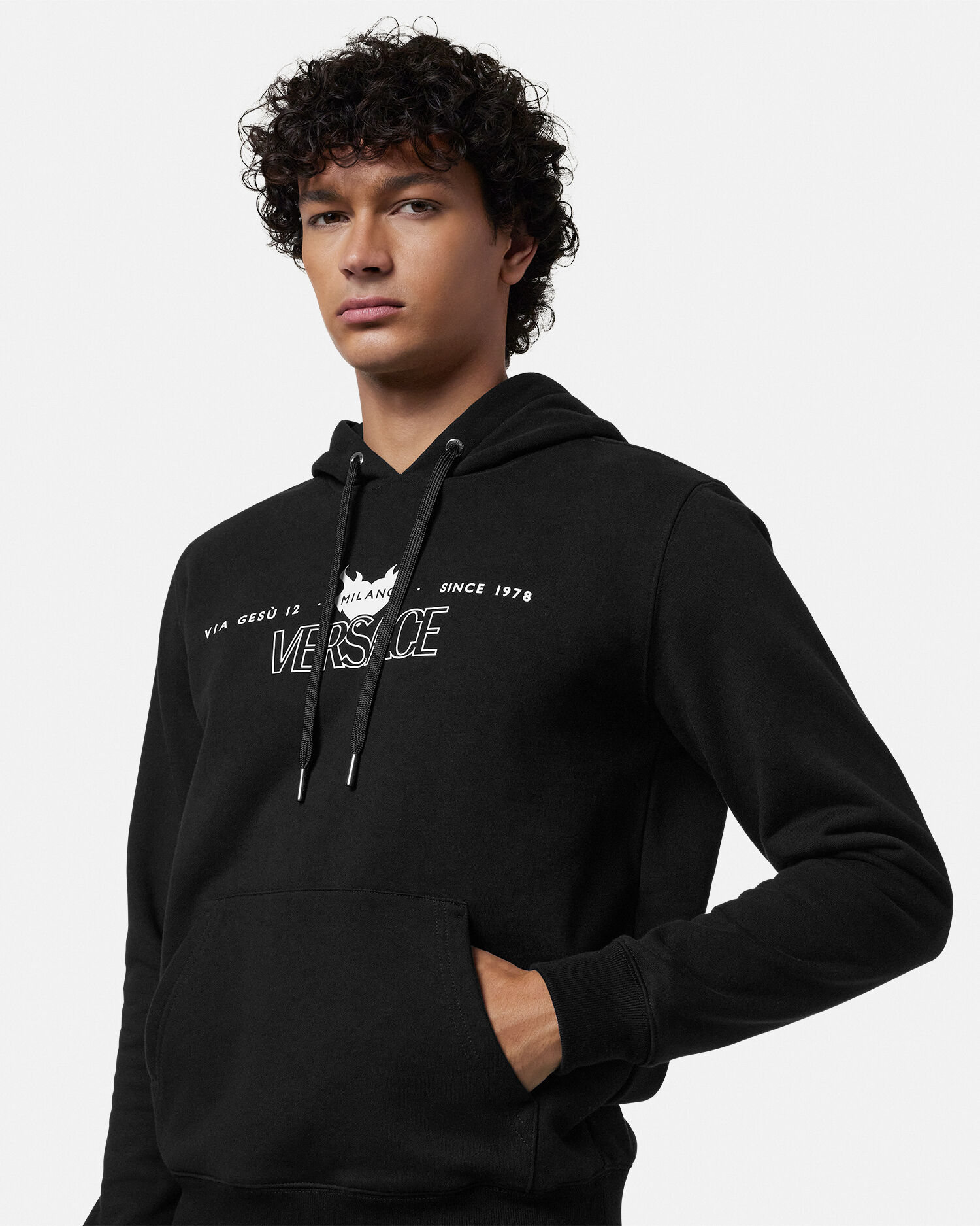 フーディ ヴェルサーチェ ロゴ | VERSACE JP