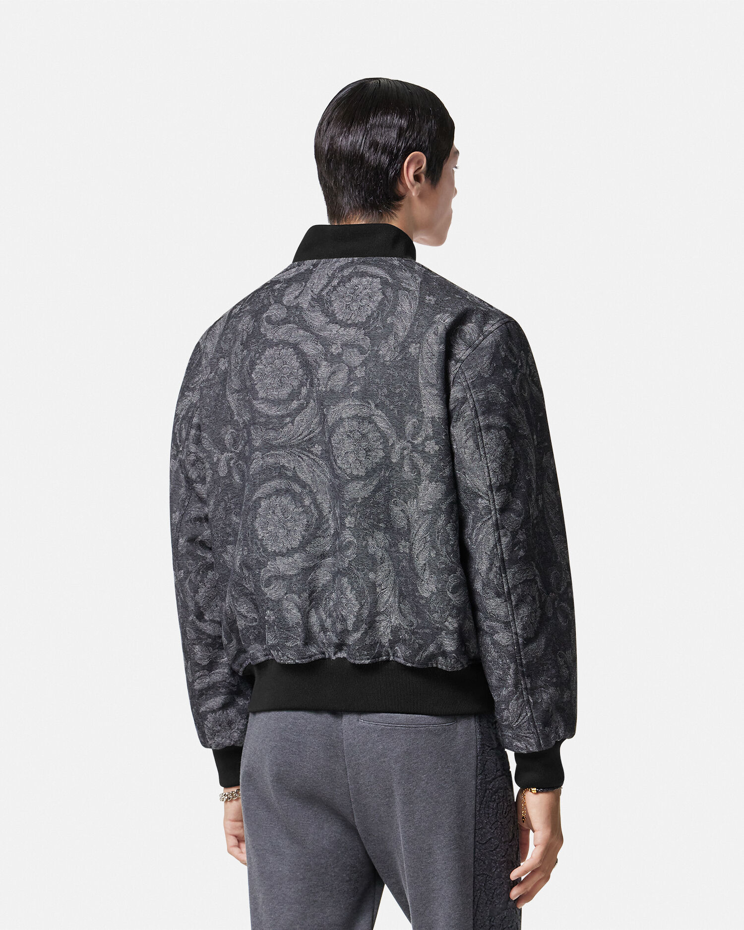 バロッコ リバーシブル ボンバー ジャケット グレー | VERSACE JP バロッコ リバーシブル ボンバー ジャケット グレー | VERSACE JP