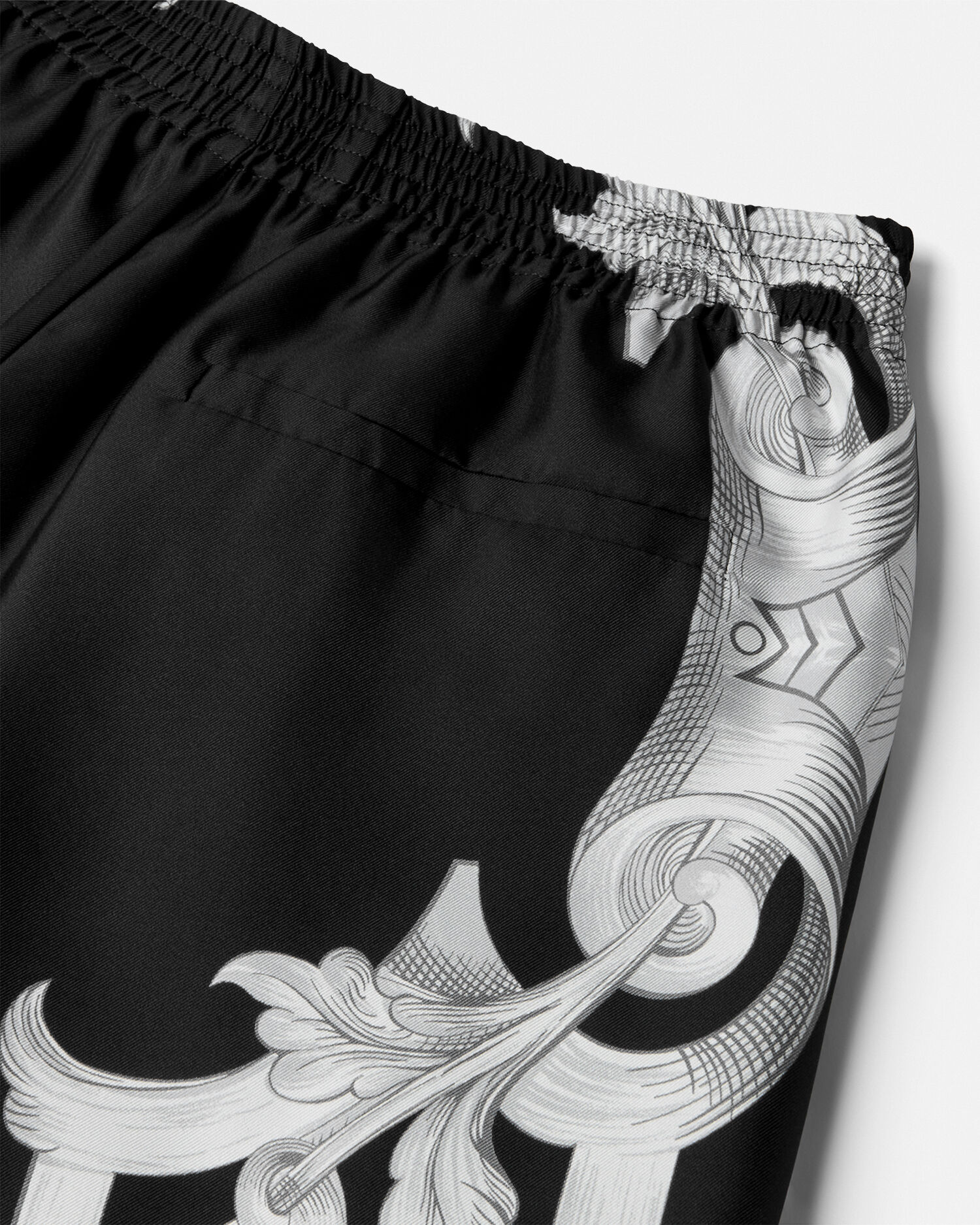 シルク ショートパンツ アーキテクチュラル バロック | VERSACE JP