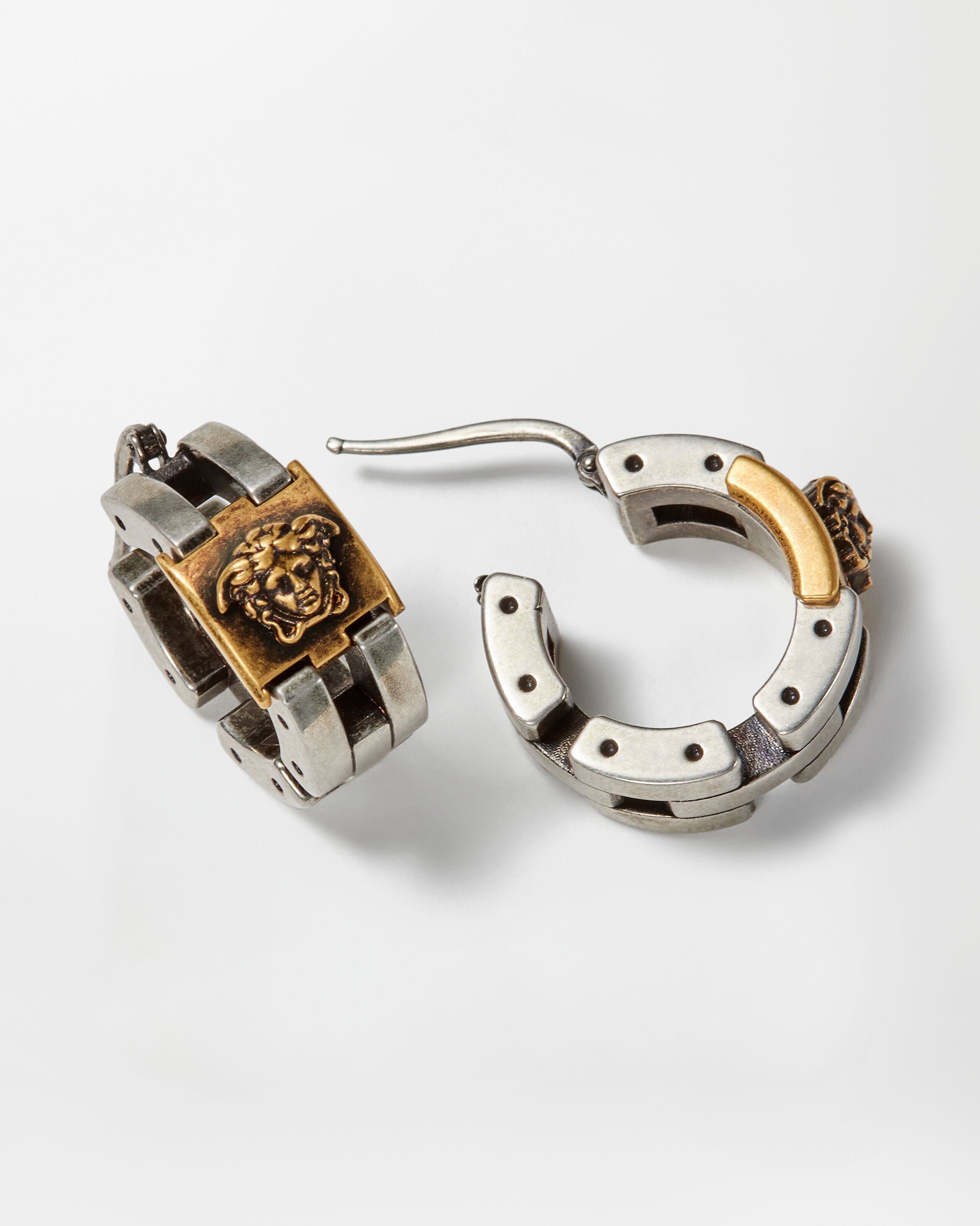 メドゥーサ リンク イヤリング シルバー,ゴールド | VERSACE JP