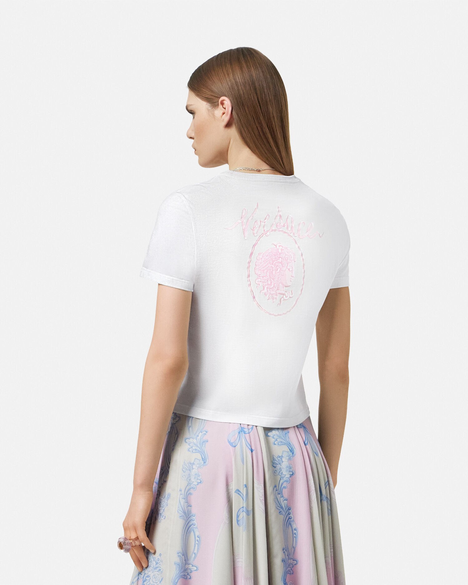 VIPSALE【VERSACE】スリムフィット Tシャツ カメオ ロゴ スリムフィット Tシャツ カメオ ロゴ | VERSACE JP