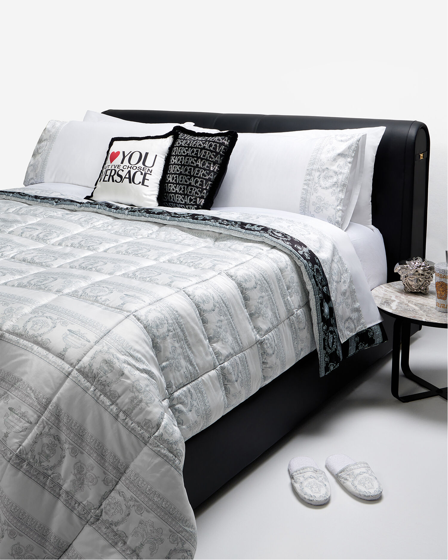 ヴェルサーチェ　アイ♡バロック　フル　クイーン　ピローケース　1枚 I ♡ バロック フル/クイーン ピローケース セット ブラック
