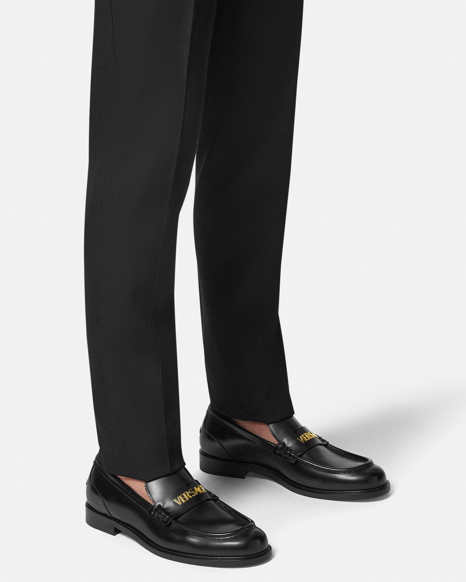 レザー ローファー ブラック,ゴールド | VERSACE JP