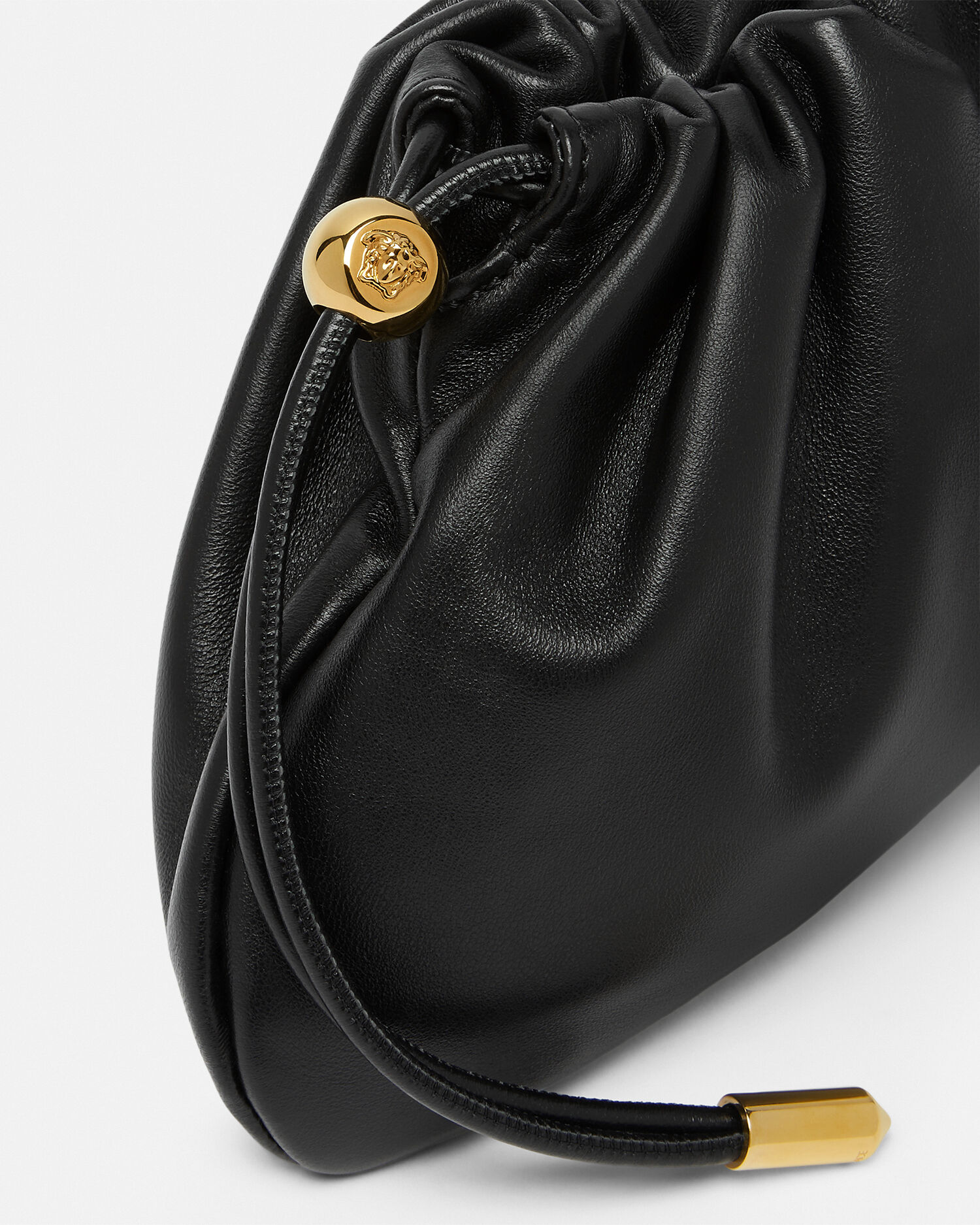 ヴェルサーチェ タグ ナッパ ミニバッグ ブラック,ゴールド | VERSACE JP
