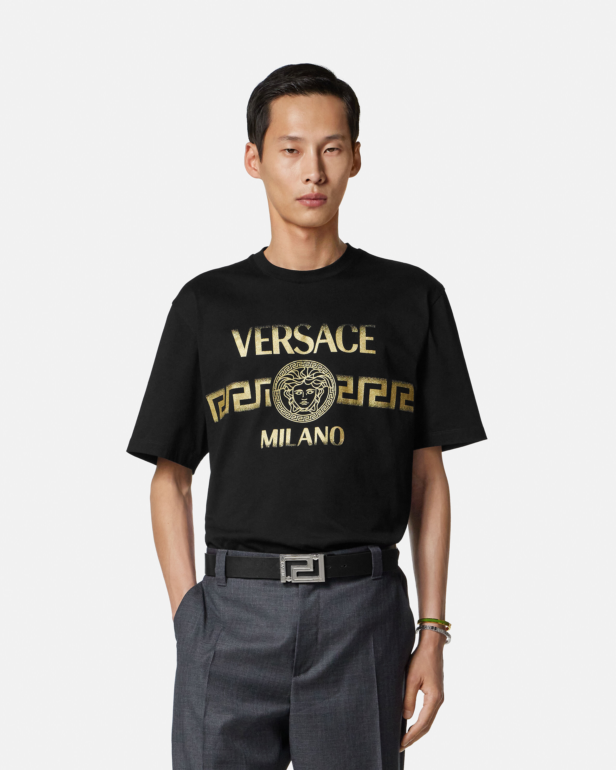 プリント コットンジャージー レギュラー Tシャツ ブラック | VERSACE JP