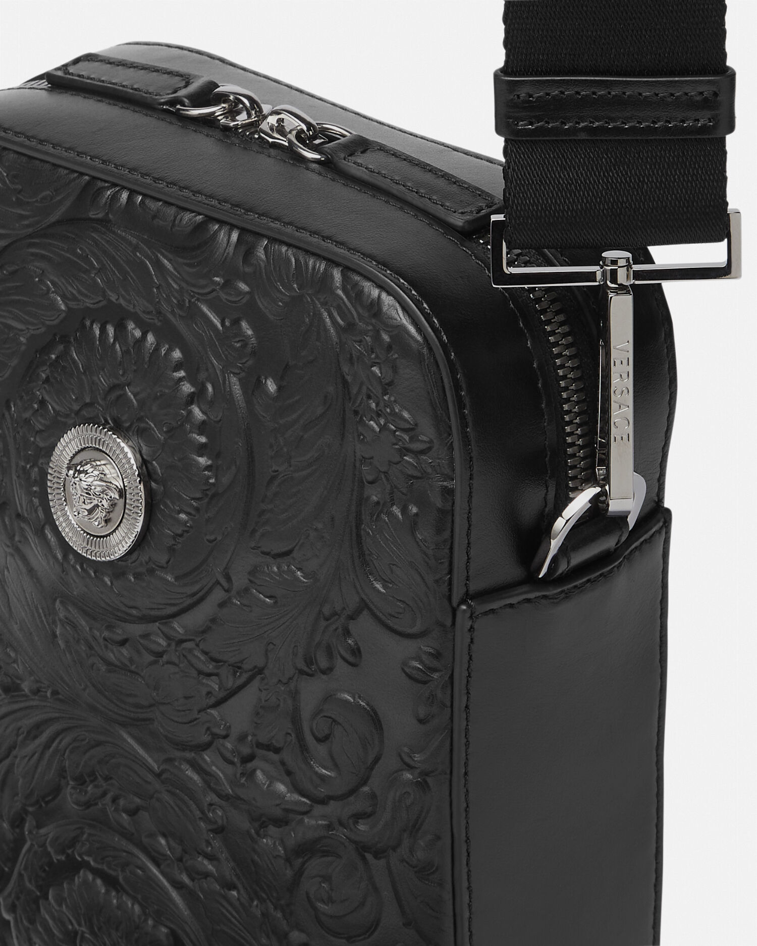 メドゥーサ ビギー バロッコ クロスボディバッグ ブラック | VERSACE JP