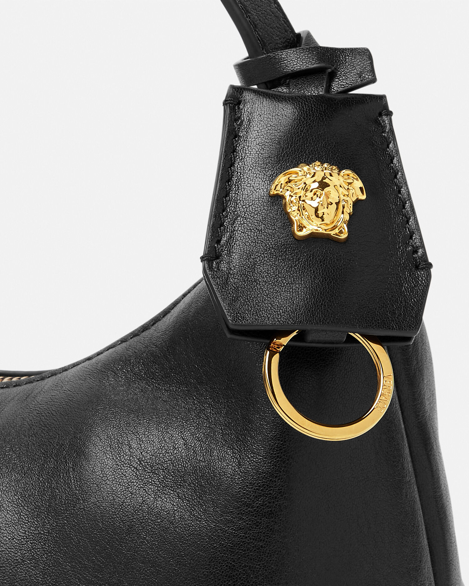 VIP☆関税・送料込み【VERSACE】ホーボー ハンドバッグ ホーボー バッグ ヴェルサーチェ タグ ブラウン | VERSACE JP