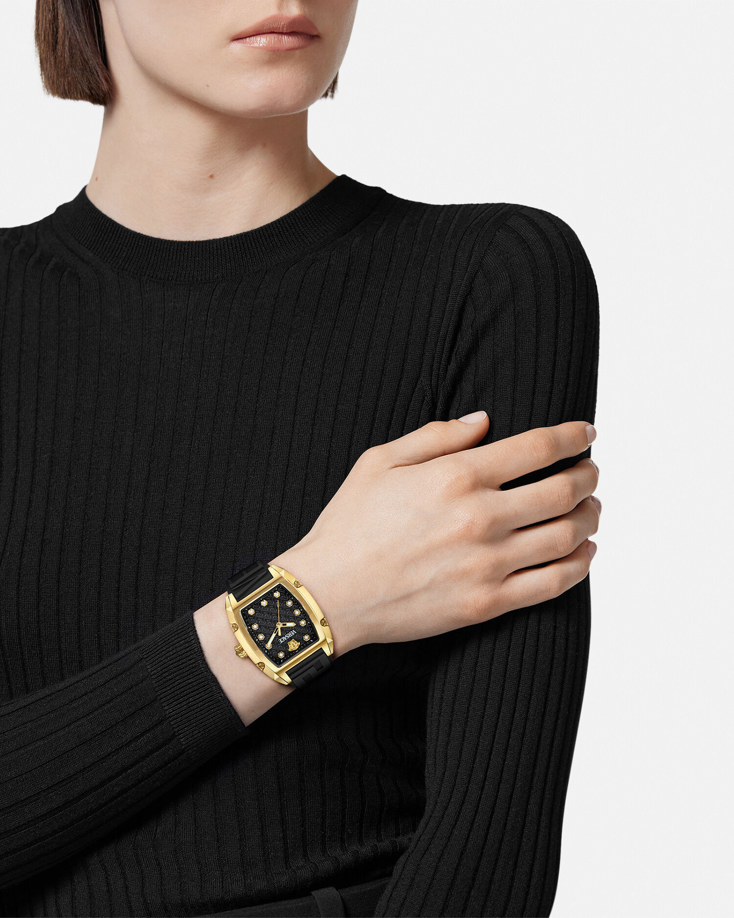 ヴェルサーチェ ドミナス レディ ウォッチ ブラック,ゴールド | VERSACE JP