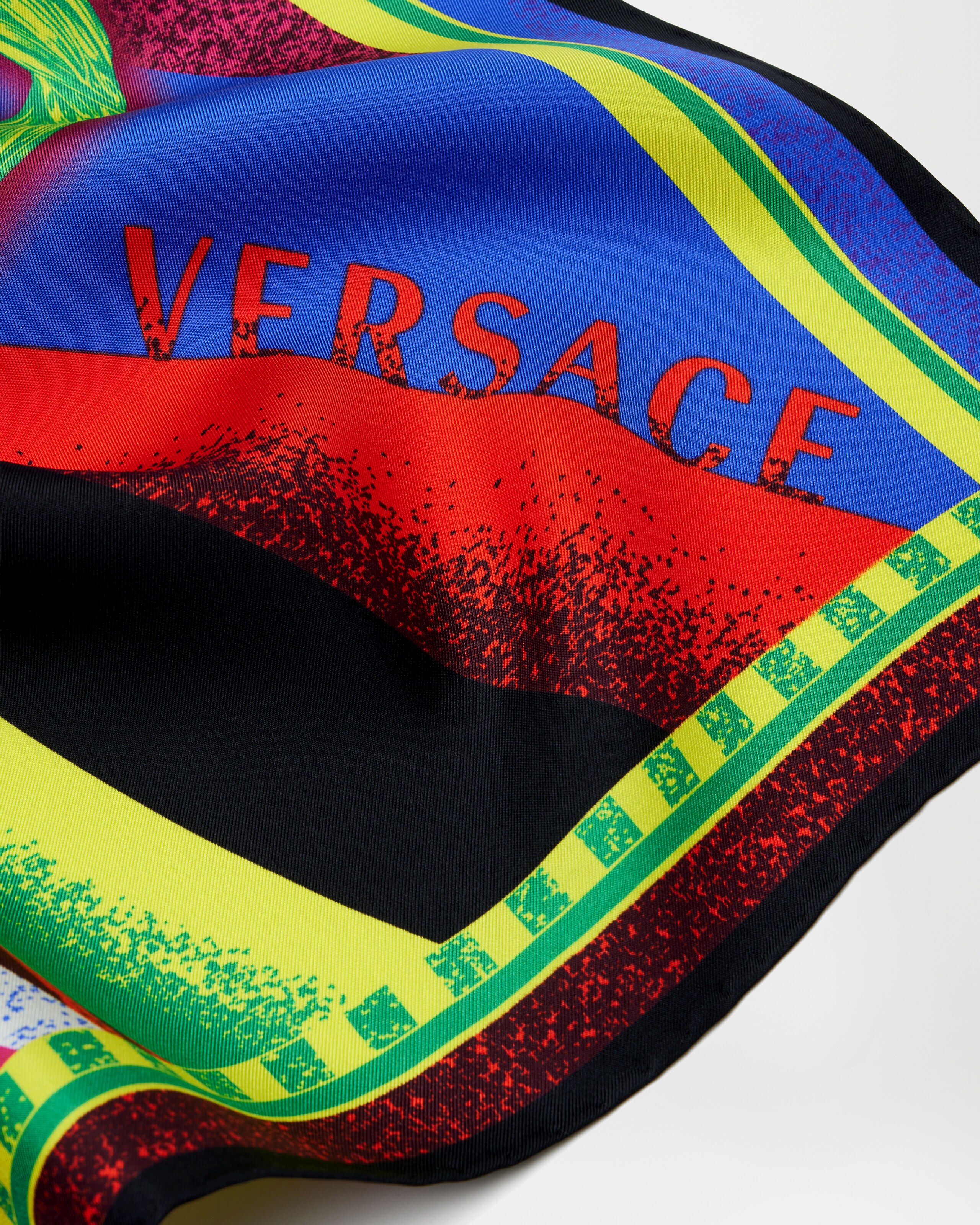 プリント シルク ツイル スカーフ 55 cm マルチカラー | VERSACE JP