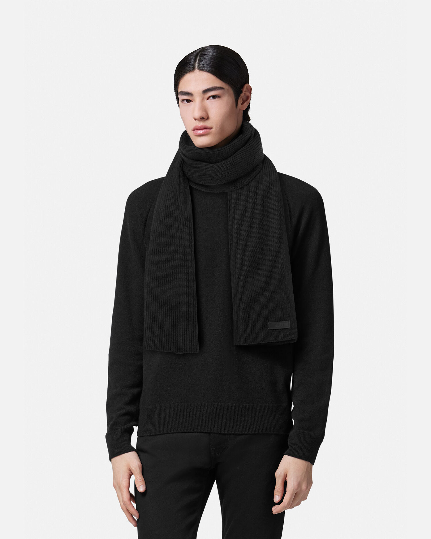 ロゴ ニット マフラー ブラック | VERSACE JP