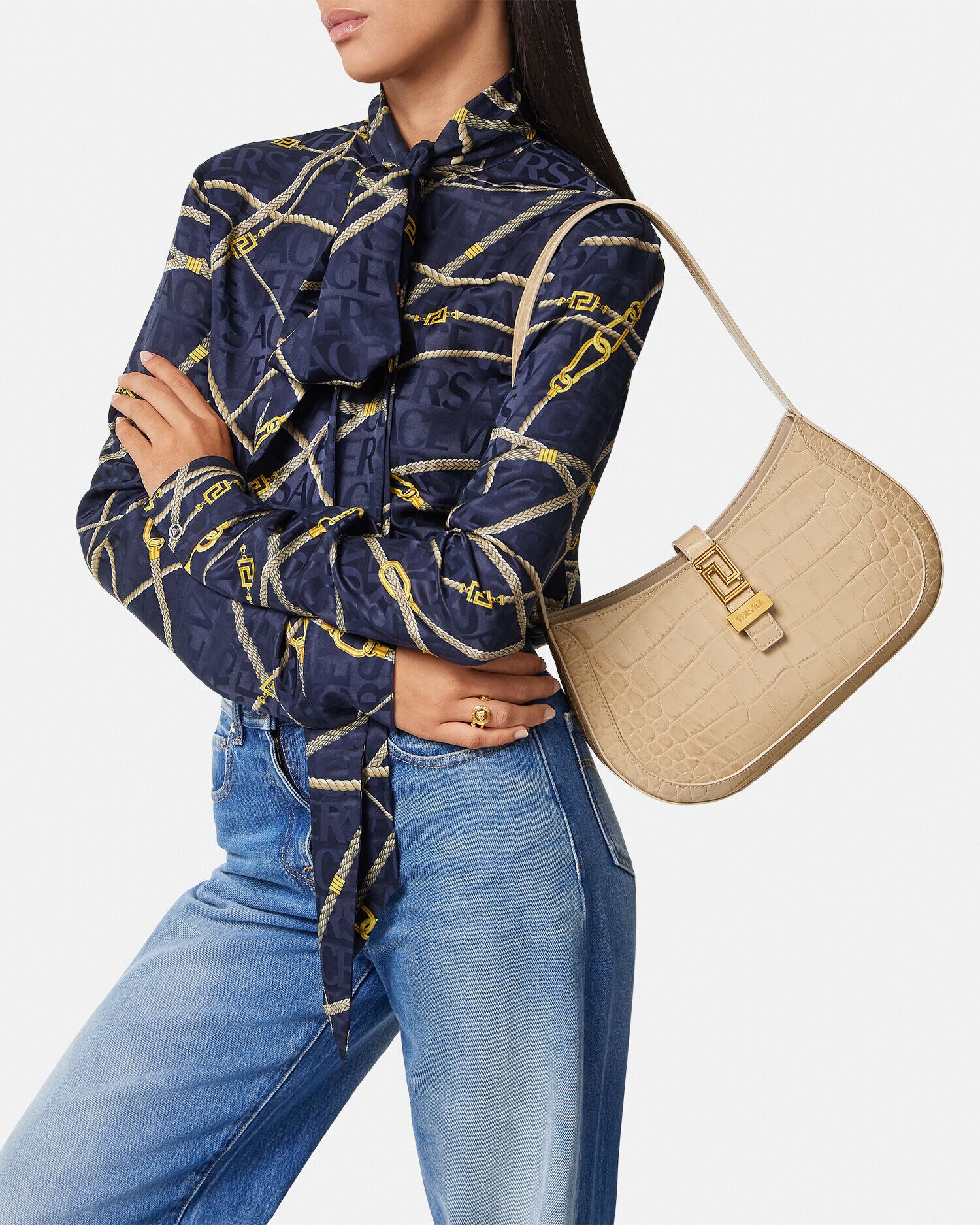 クロコ型押し グレカ ゴッデス ホーボー バッグ ベージュ | VERSACE JP