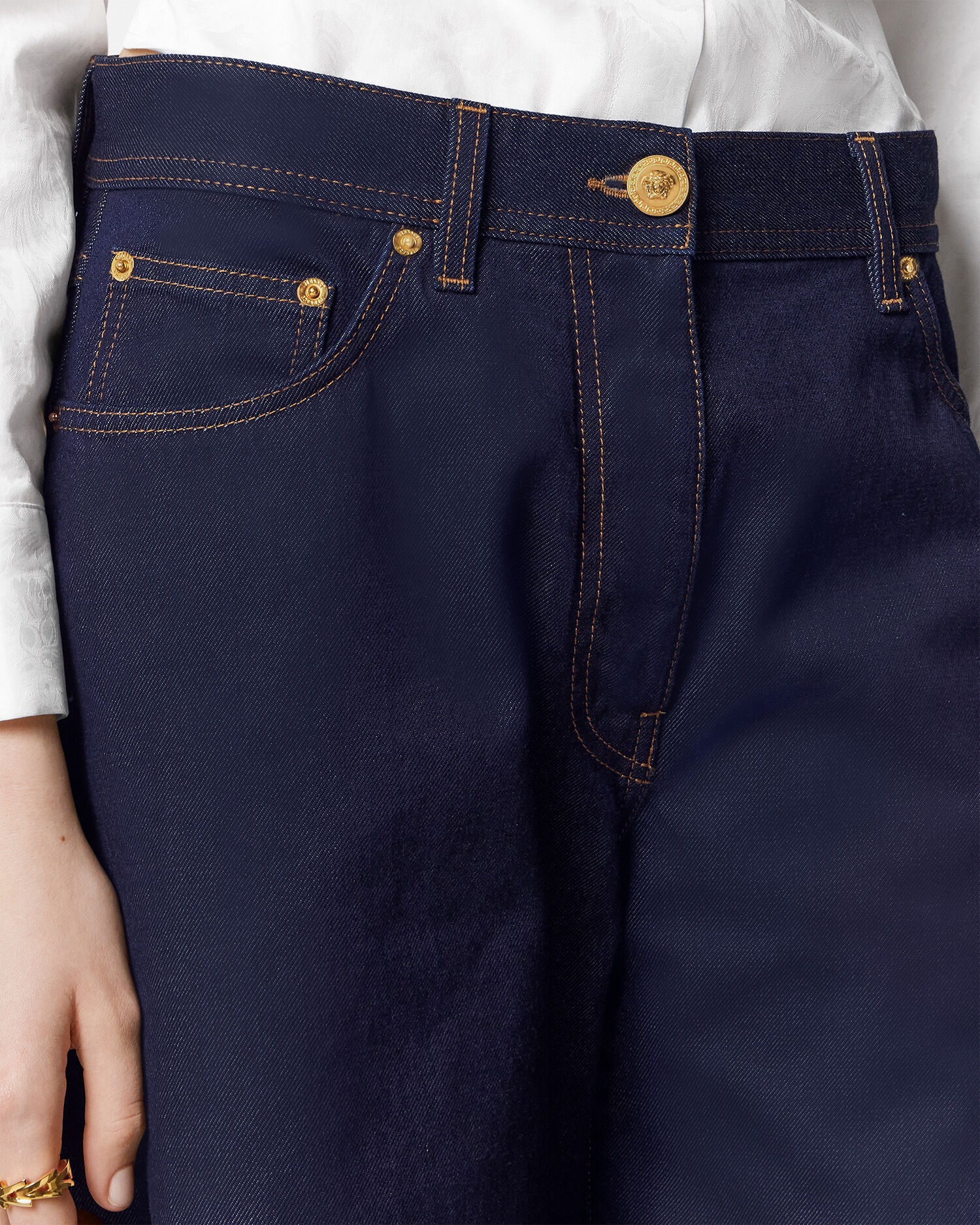 【送料&関税込】Versace Twisted Jeans ツイスト バギー ジーンズ ブルー | VERSACE JP
