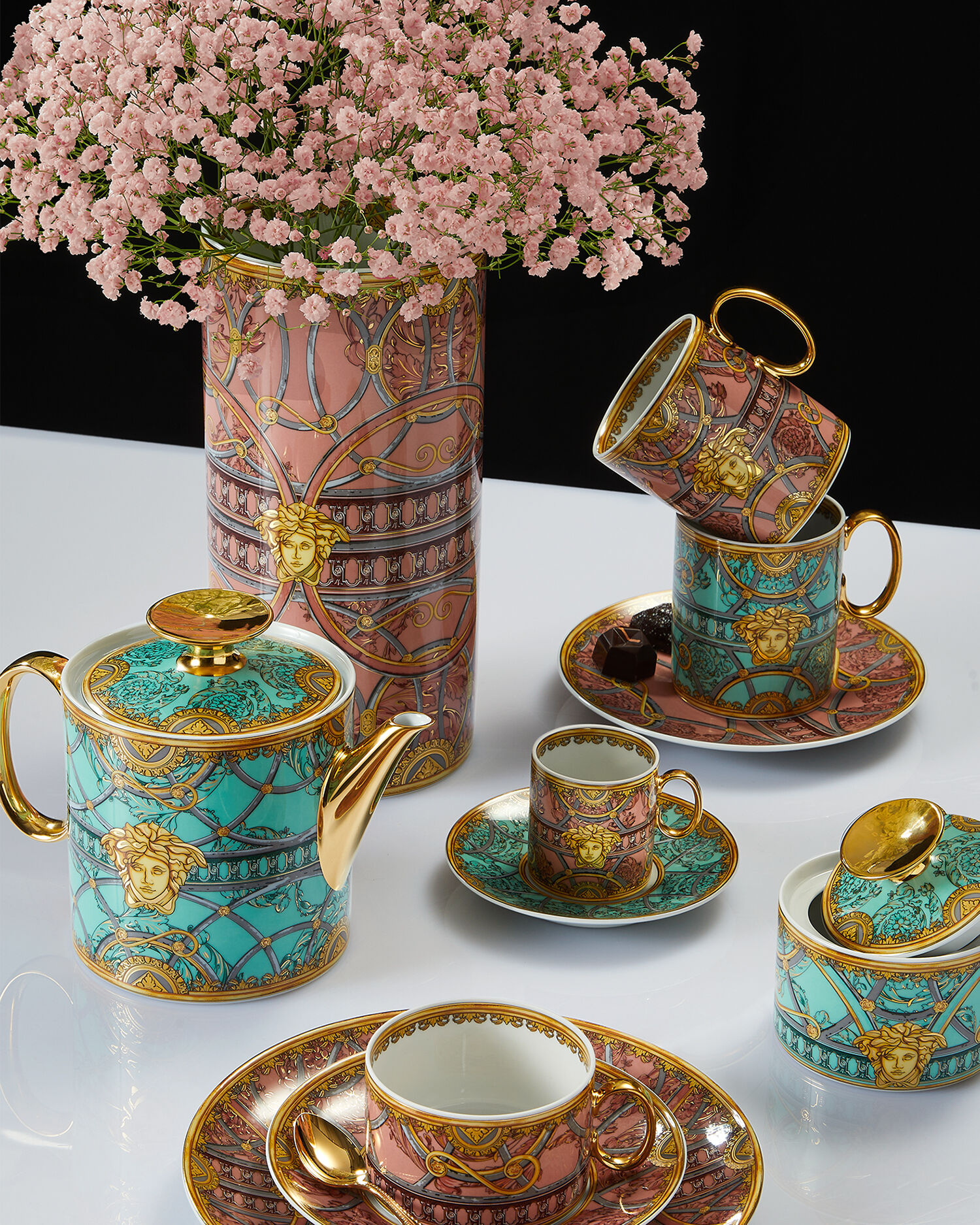 ラ スカラ デル パラッツォ ローザ 花瓶 24 cm ピンク | VERSACE JP