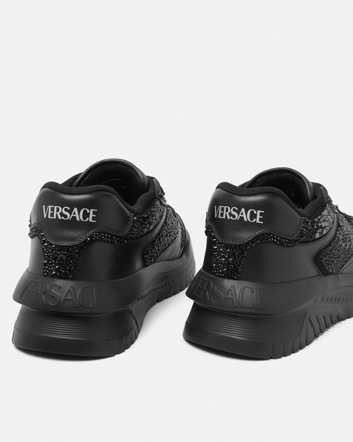 日本最大の スニーカー オデュッセイア クリスタル ブラック JP VERSACE | 靴