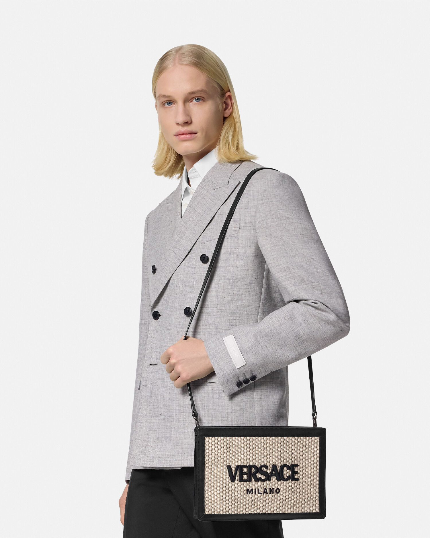 ヴェルサーチェ ミラノ ラフィア ポーチ ベージュ,ブラック | VERSACE JP