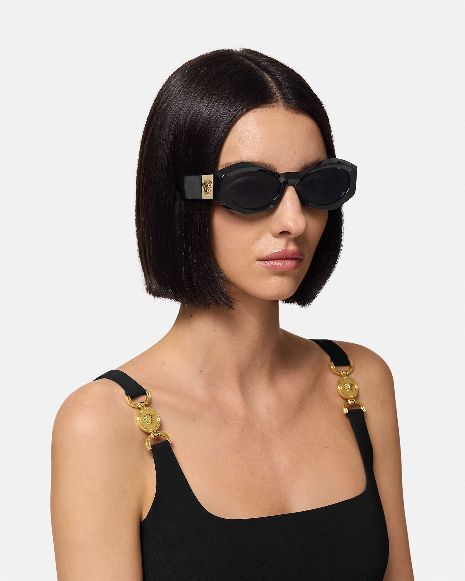 メドゥーサ プラーク ジオメトリック サングラス ブラック | VERSACE JP