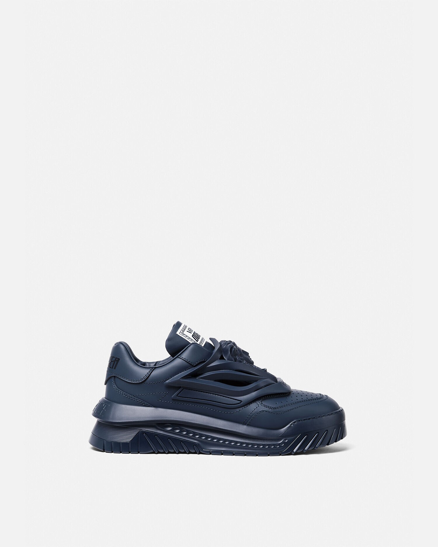 Adidas vs new arrivals puma ver online