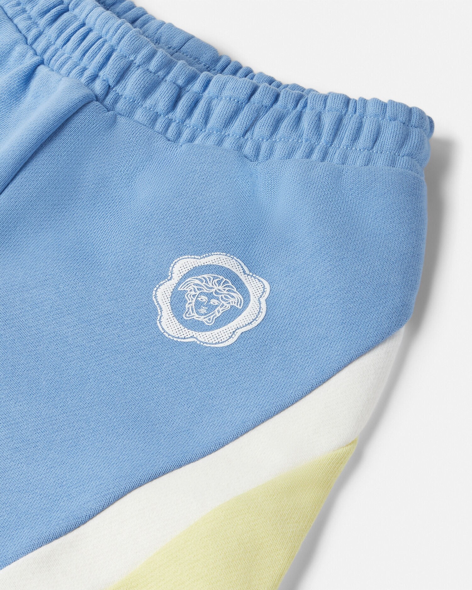 スウェット ショートパンツ ヴェルサーチェ ロゴ キッズ ピンク スウェット ショートパンツ ヴェルサーチェ ロゴ キッズ ピンク