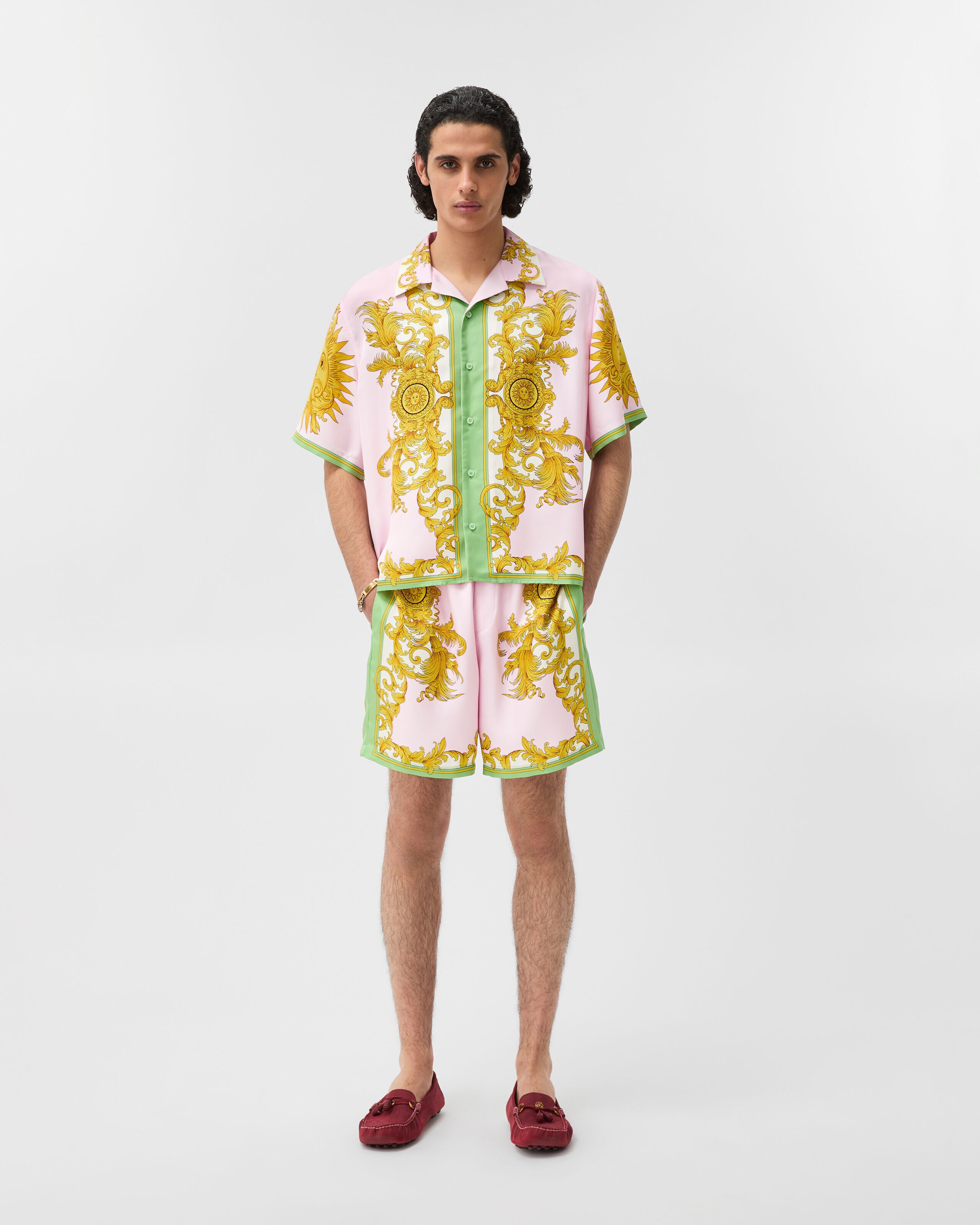 プリント シルク ツイル ショートパンツ イエロー,ピンク | VERSACE JP