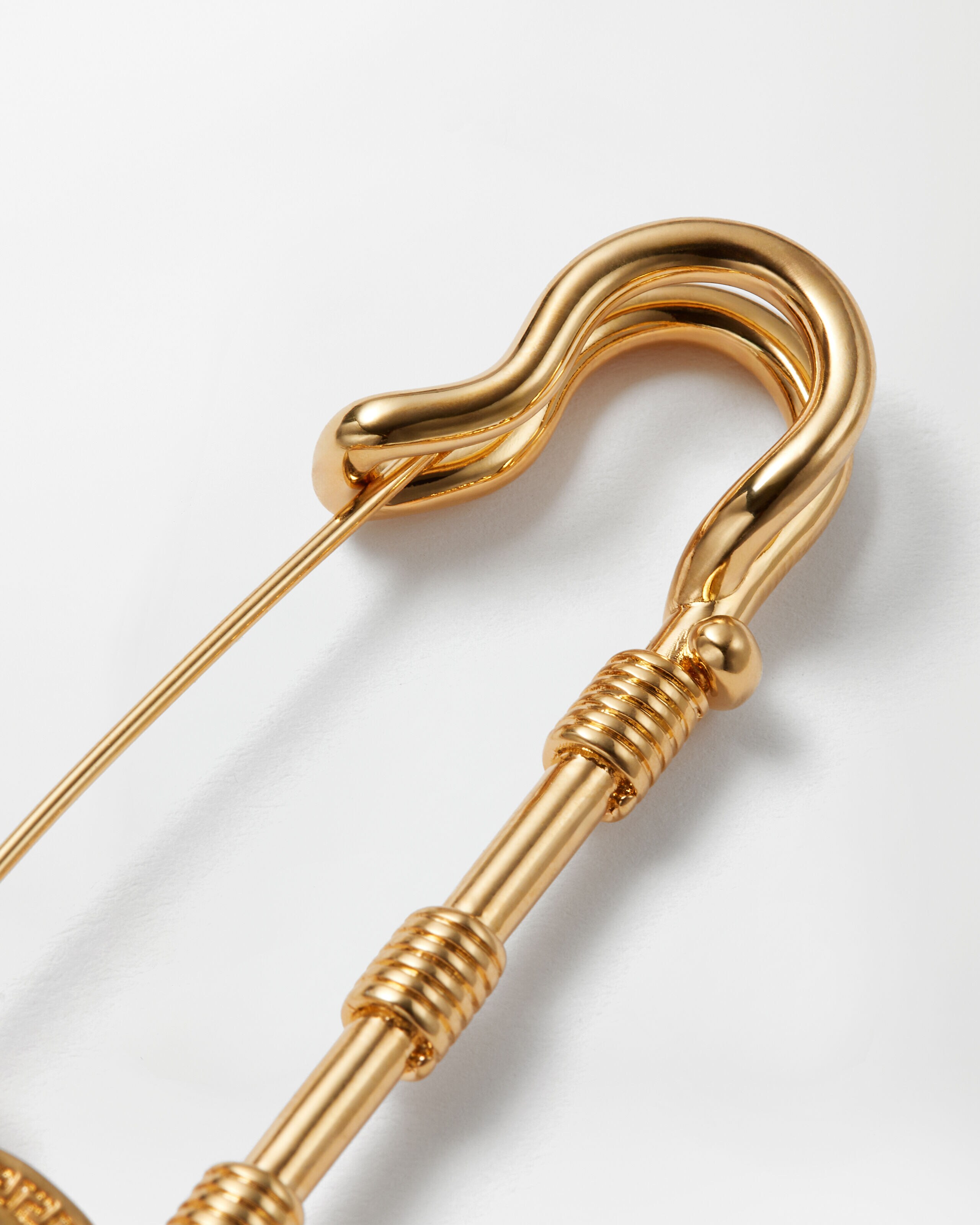 セーフティー ピン ブローチ ゴールド | VERSACE JP