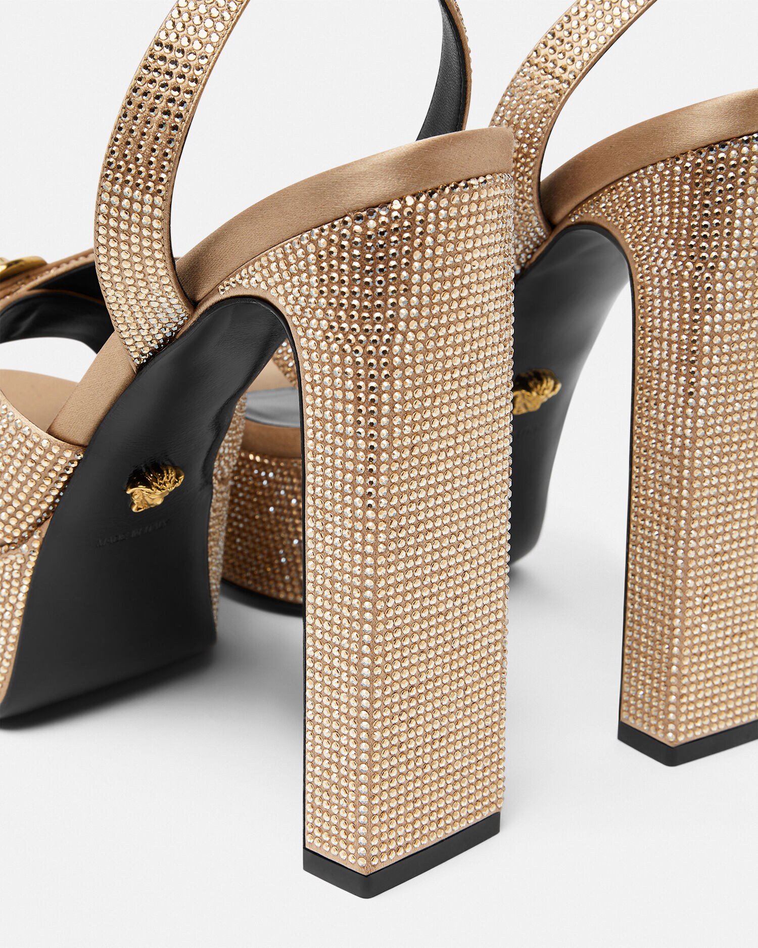 クリスタル ジャンニ リボン サテン サンダル 140 mm | VERSACE JP