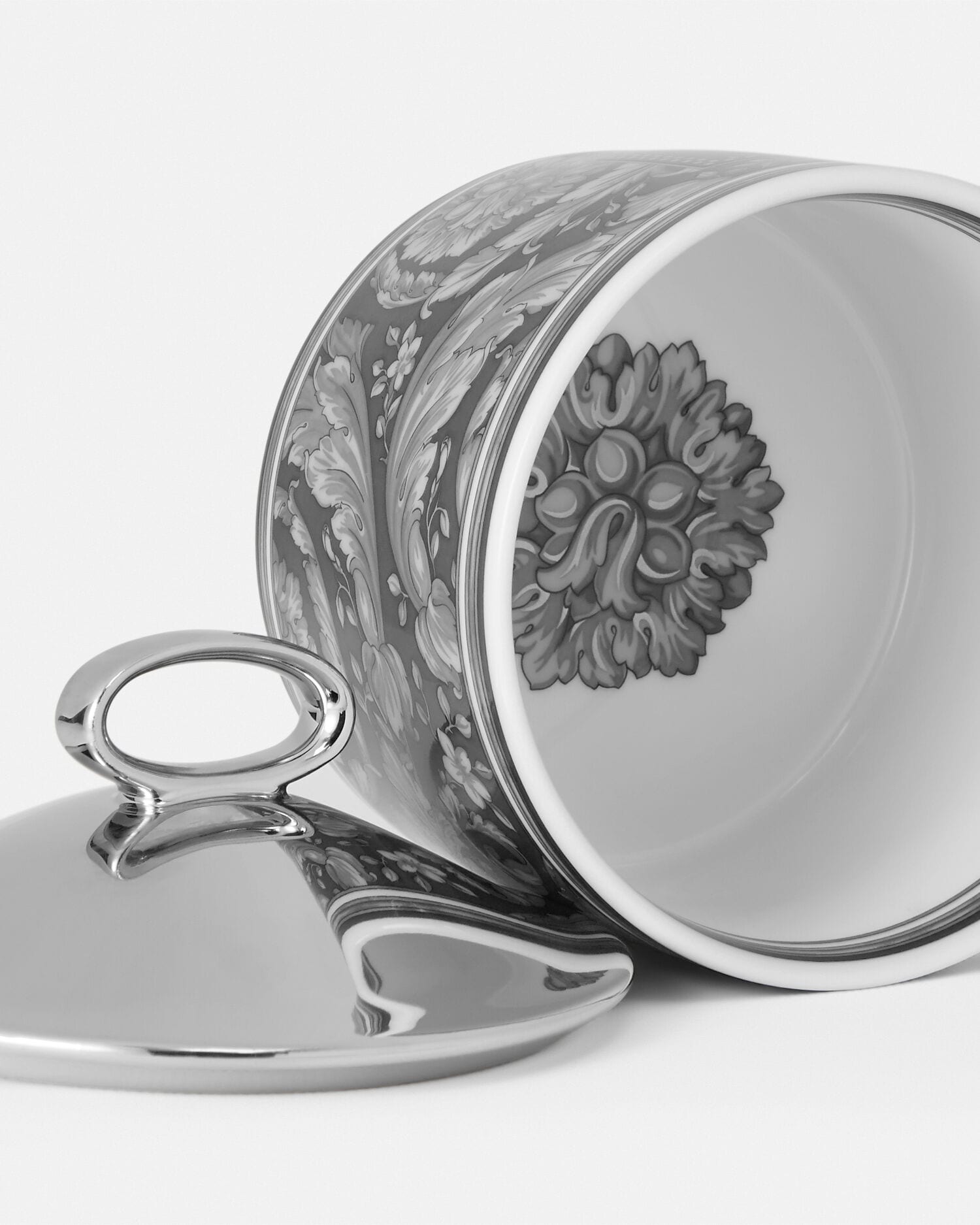 美品！VERSACE 貯金箱　シルバー バロッコ ヘイズ スモール ボックス ブラック,プリント | VERSACE JP