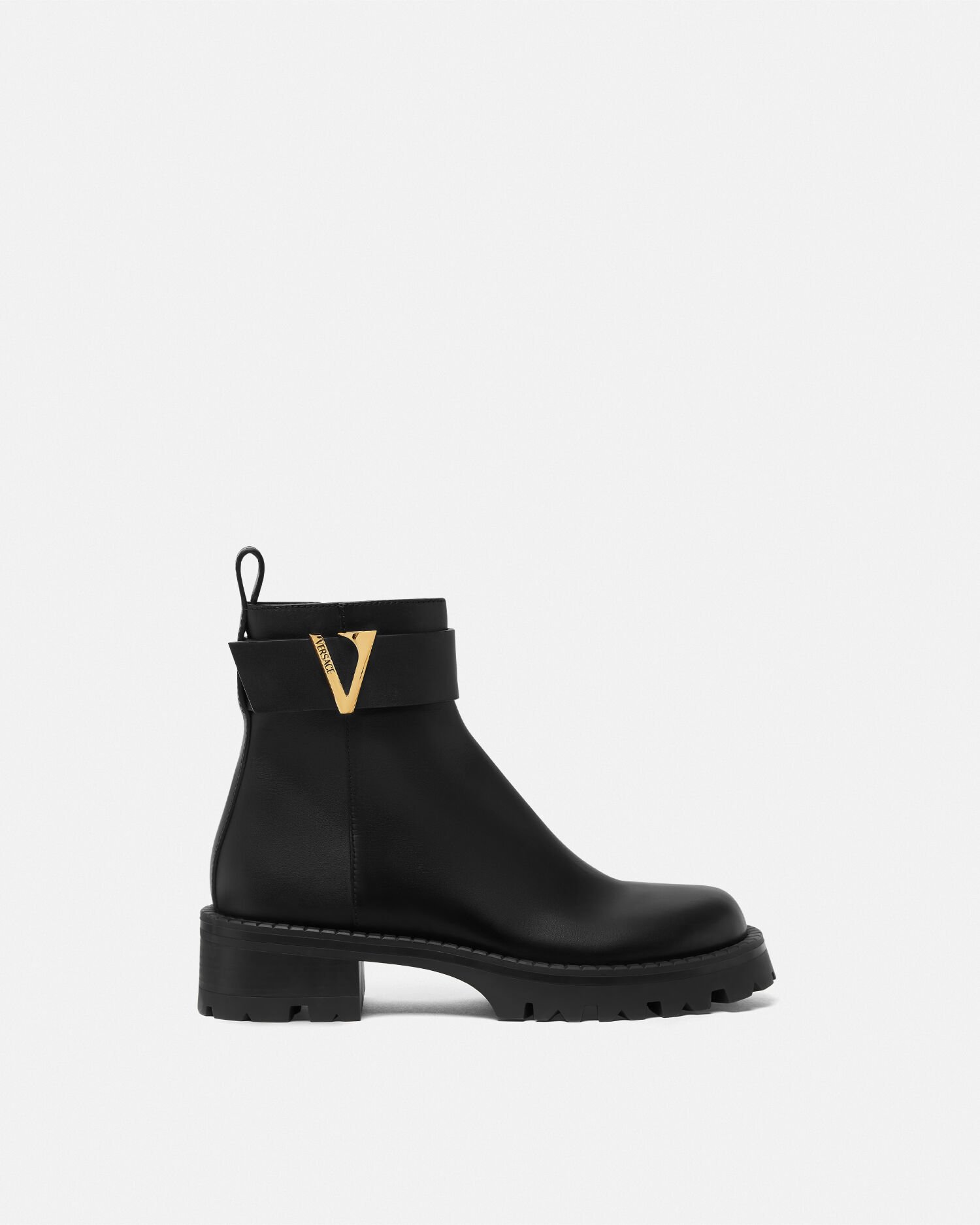 Versace ヴェルサーチェ メタリック レザー ブーツ VERSACE(ヴェルサーチェ) ブーツ(メンズ) - 海外通販のBUYMA