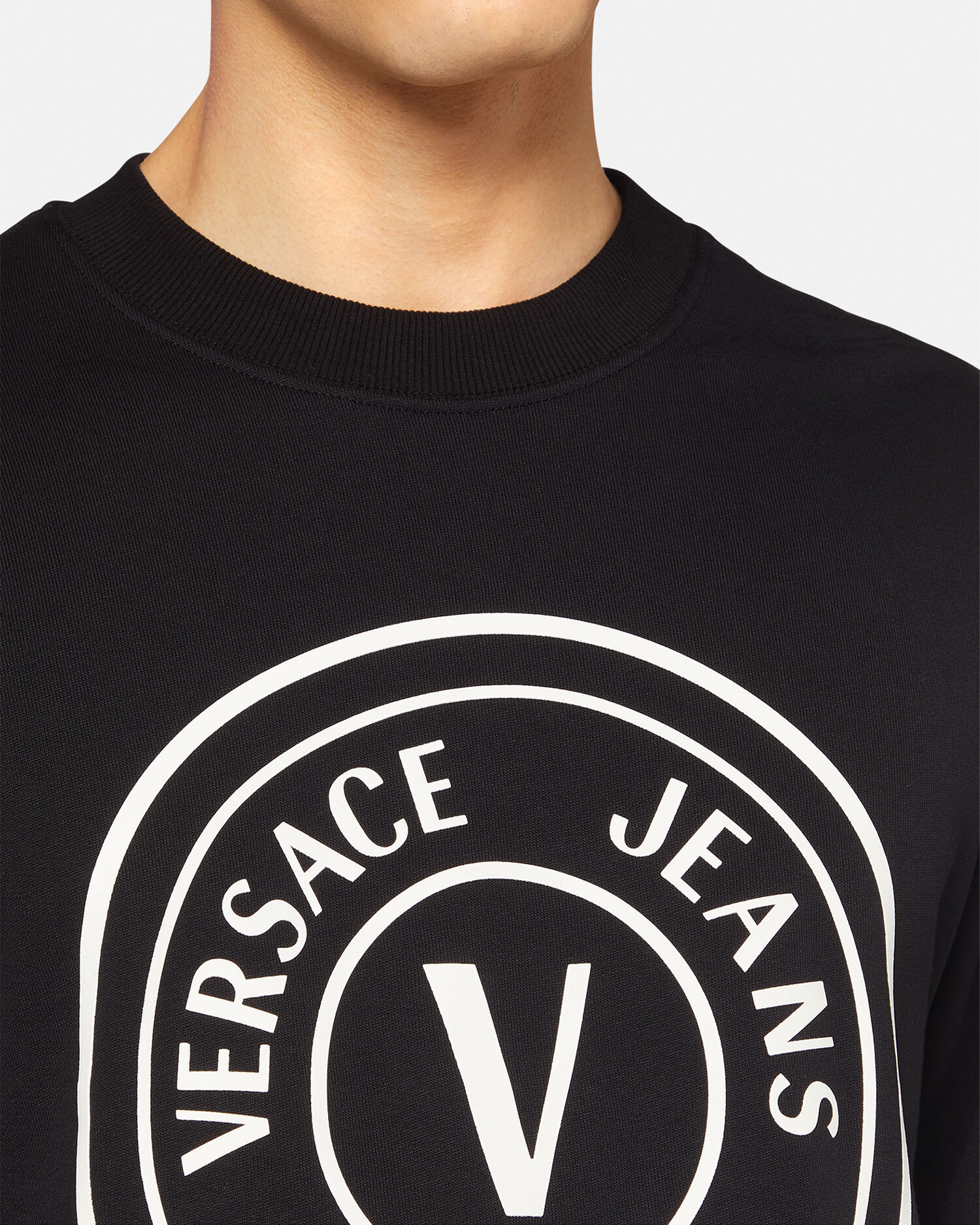 【象徴的なロゴ】VERSACE スウェットシャツ レターV エンブレム スウェットシャツ ブラック,プリント