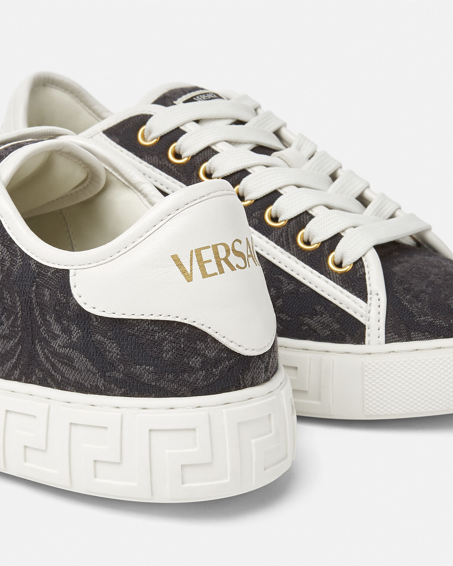 グレカ ジャカード キャンバス スニーカー ブラック,プリント | VERSACE JP