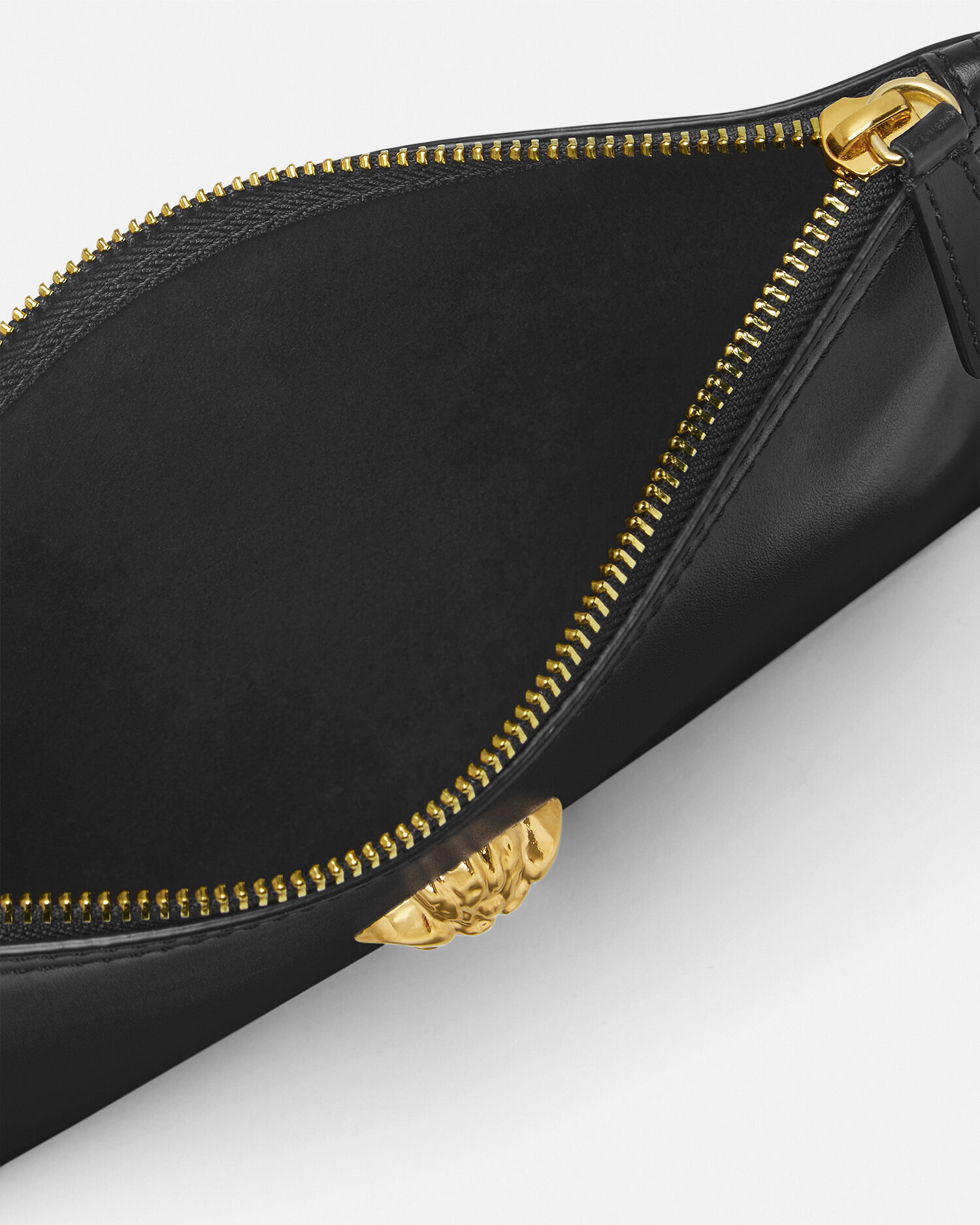 【関税・送料無料】Versace 「ラ・メデューサ」ポーチ ポーチ ラ メドゥーサ | VERSACE JP