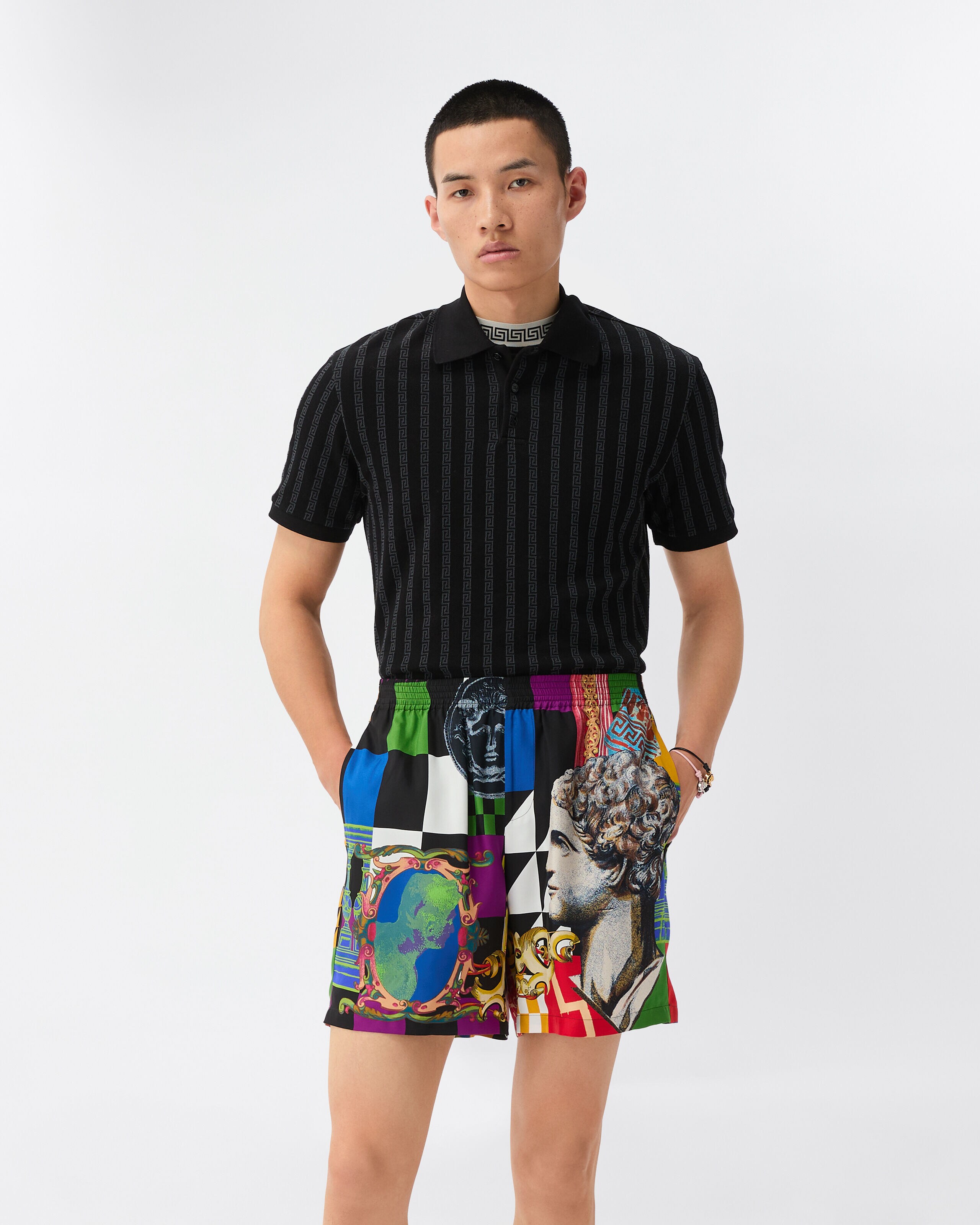 プリント シルク ツイル ショートパンツ プリント | VERSACE JP