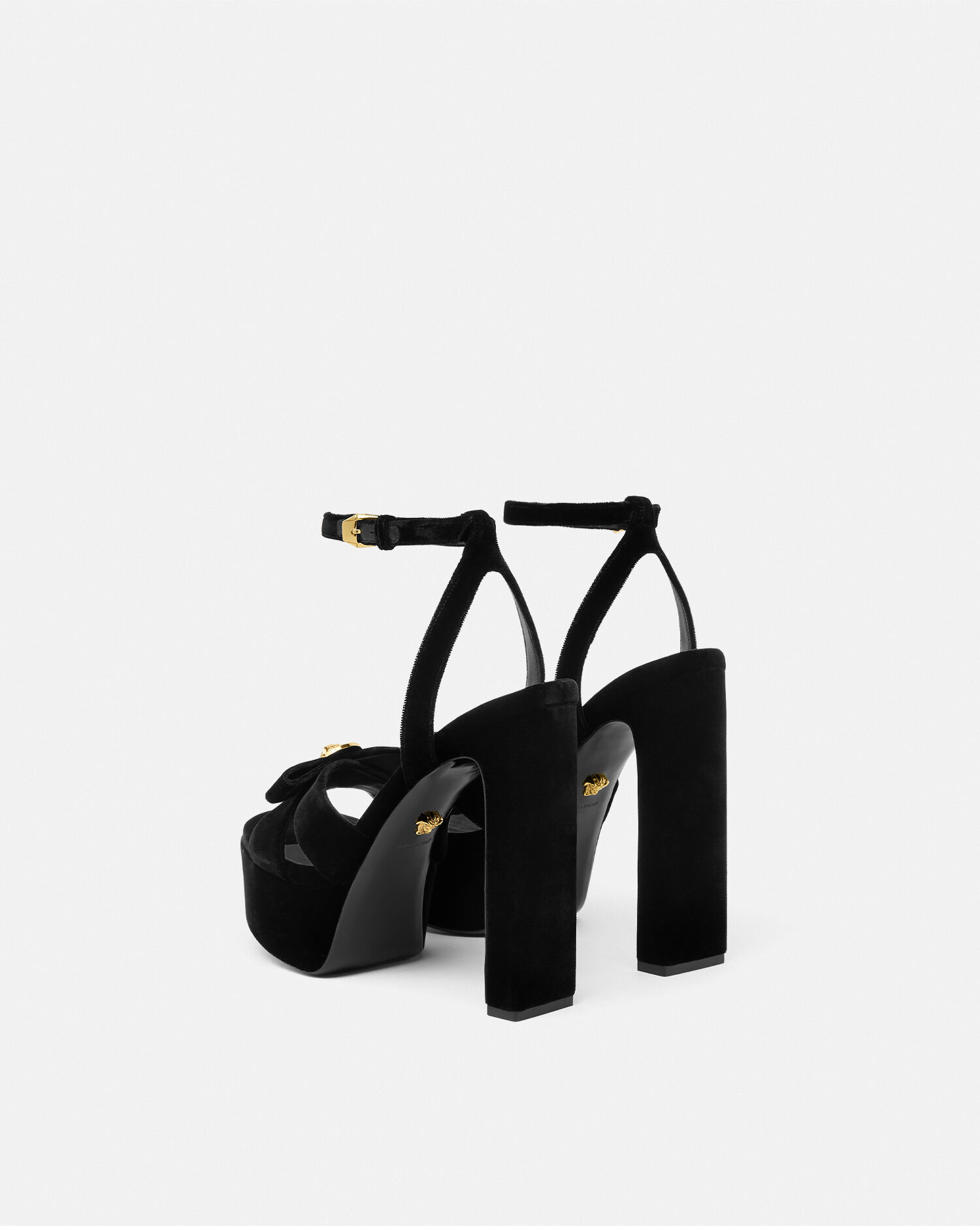 ジャンニ リボン ベルベット サンダル 140 mm ブラック,ゴールド | VERSACE JP