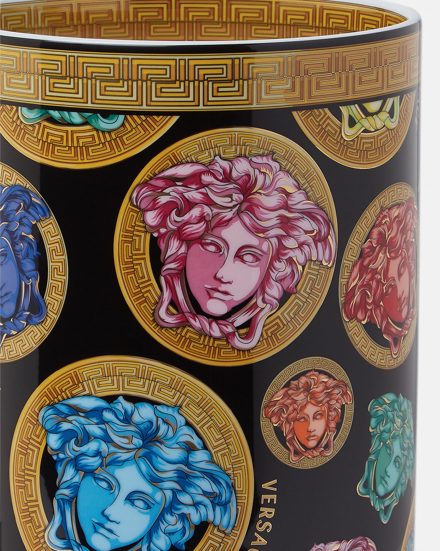versaceメドゥーサ浮彫り陶器花瓶 メドゥーサ アンプリファイド 花瓶 18 cm マルチカラー | VERSACE JP