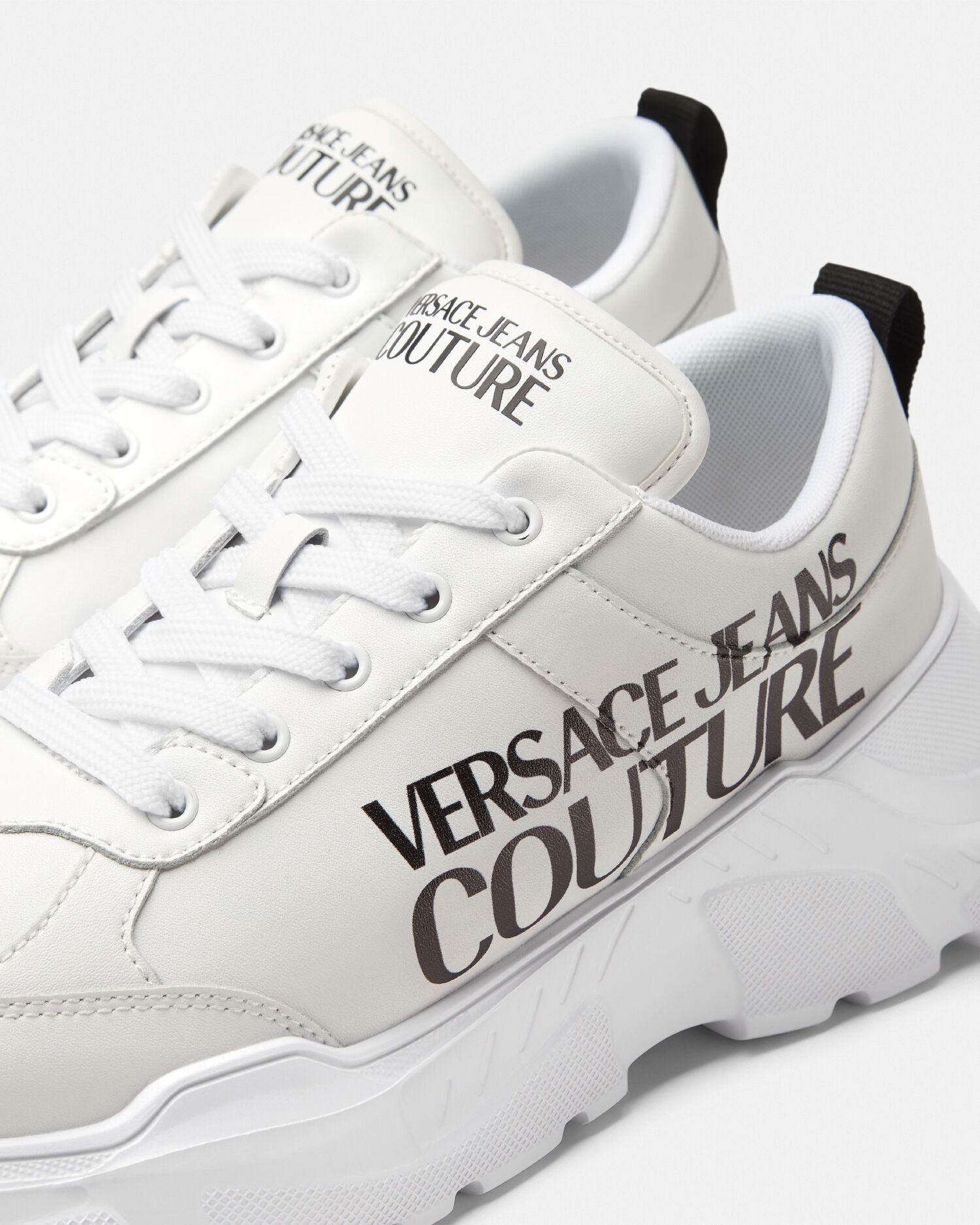 VERSACE JEANS COUTURE ブランドロゴ ローカット スニーカー VERSACE JEANS COUTURE ヴェルサーチ スニーカー シューズ