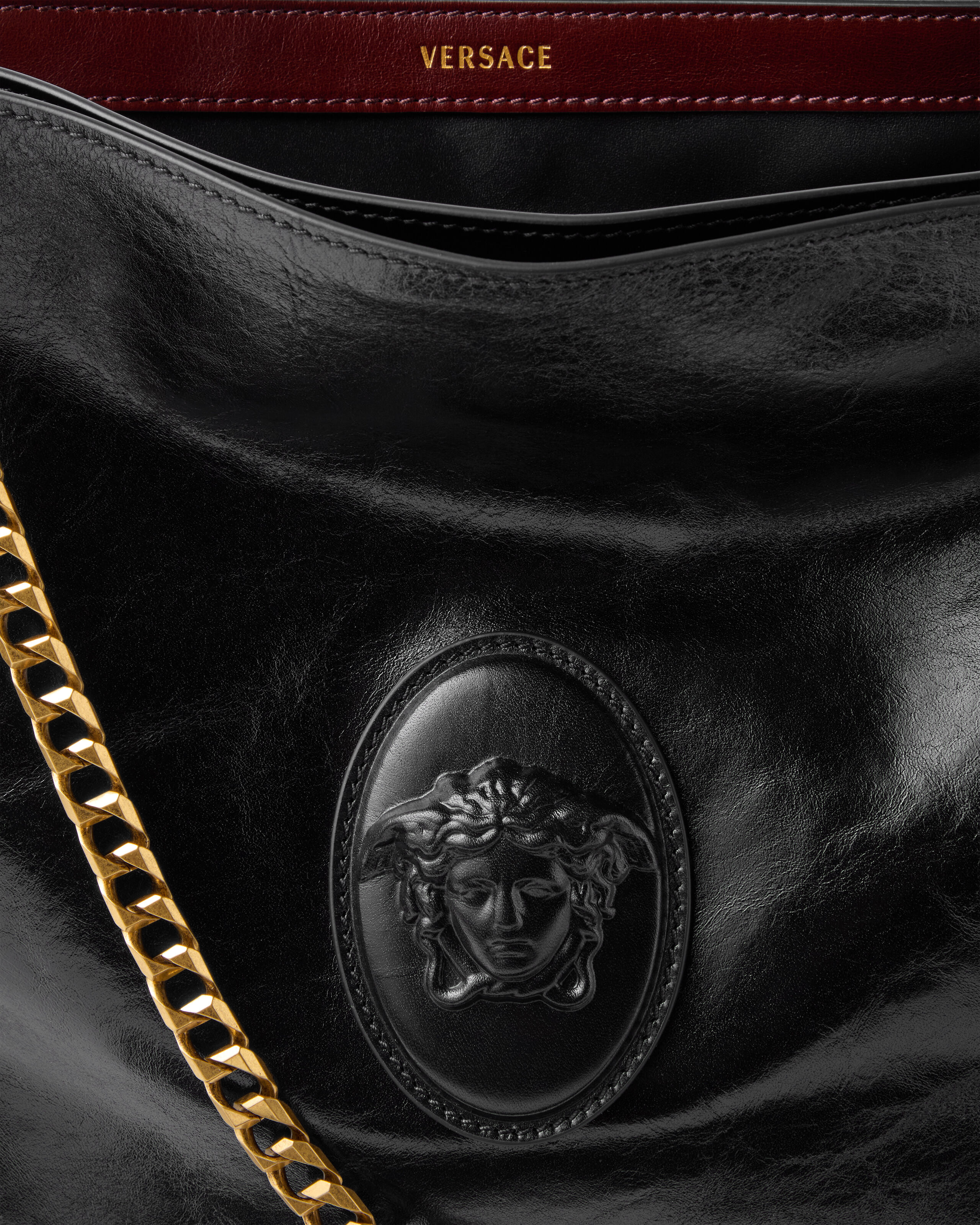 キャビヌ レザー ショルダー バッグ ブラック | VERSACE JP