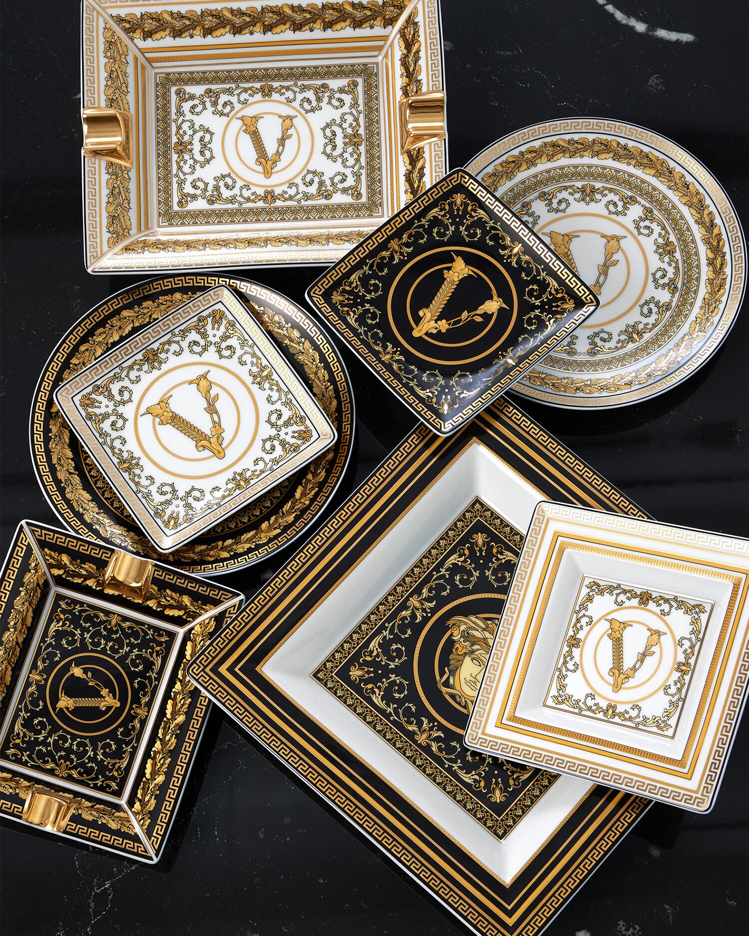 ヴィルトゥス ガーラ スクエア プレート 14 cm ホワイト | VERSACE JP